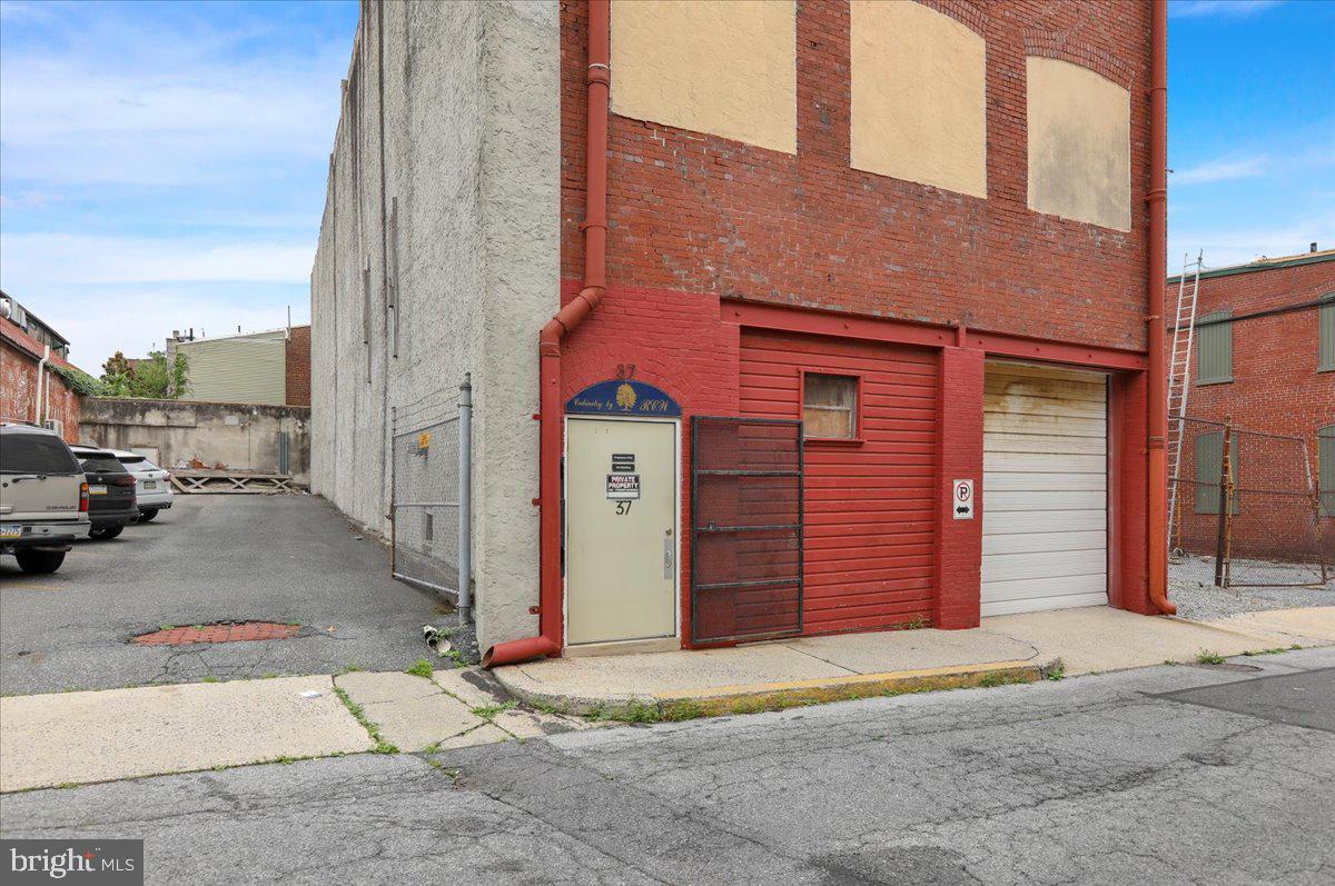 36 S 4TH STREET