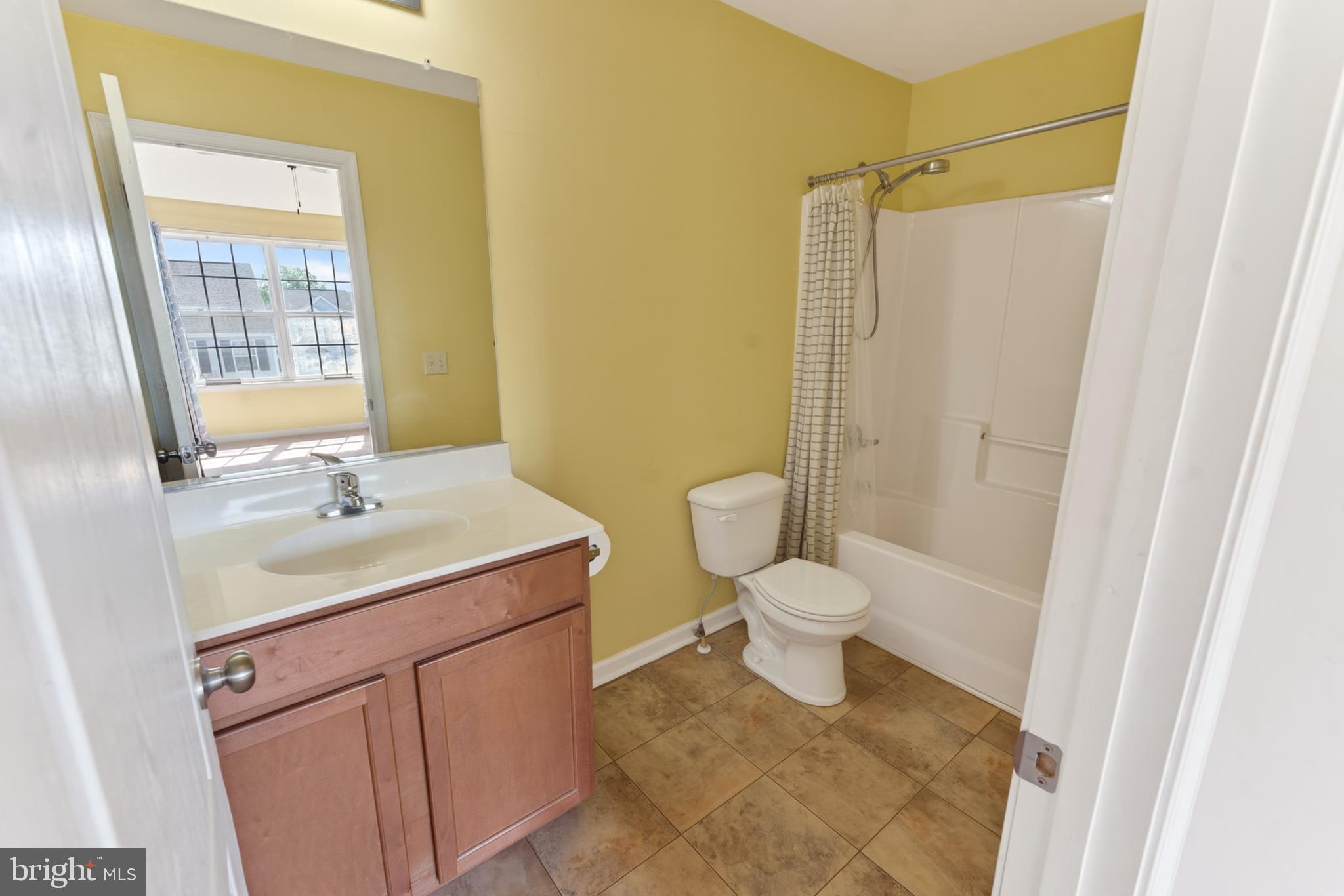 BELLE AYRE - Residential