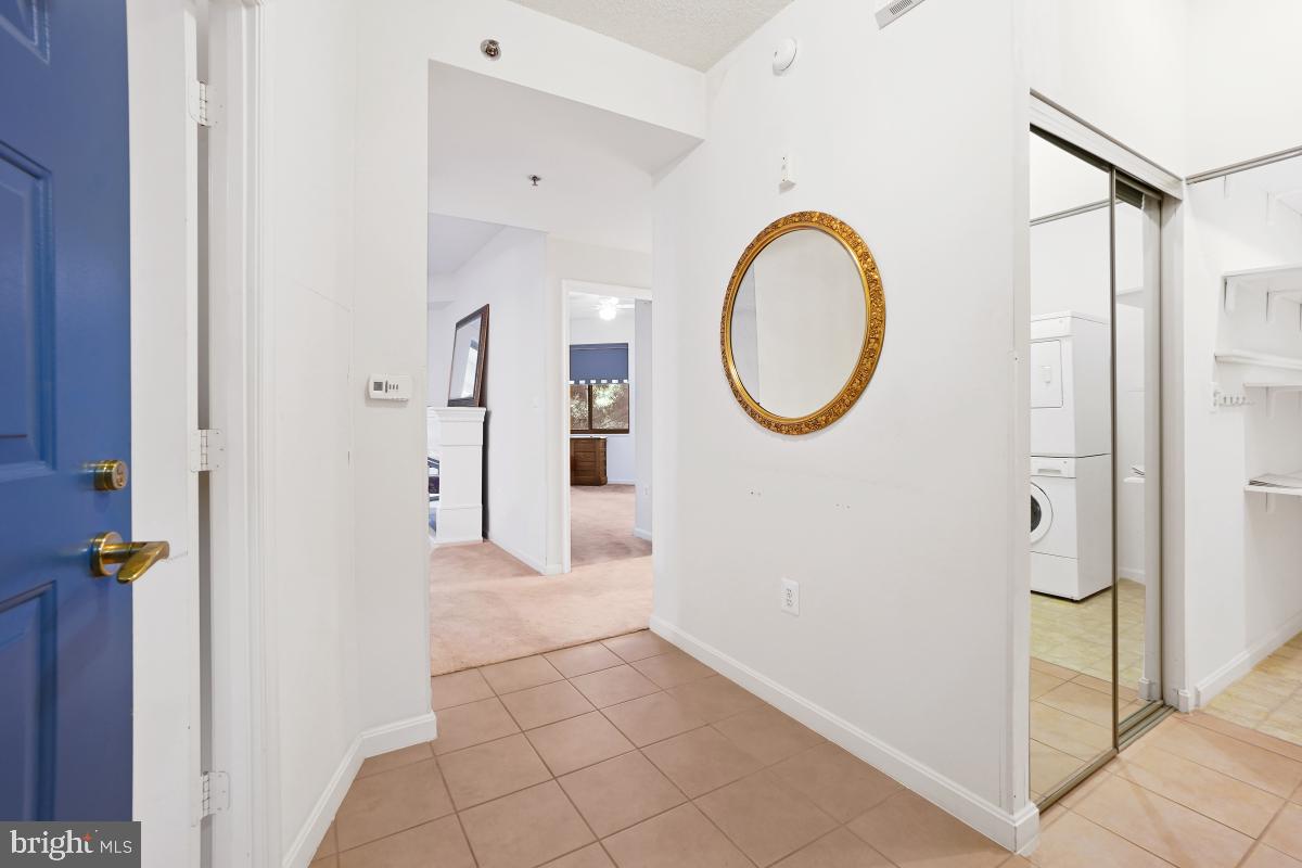 CREEKSIDE AT LEISURE WORLD - Residential