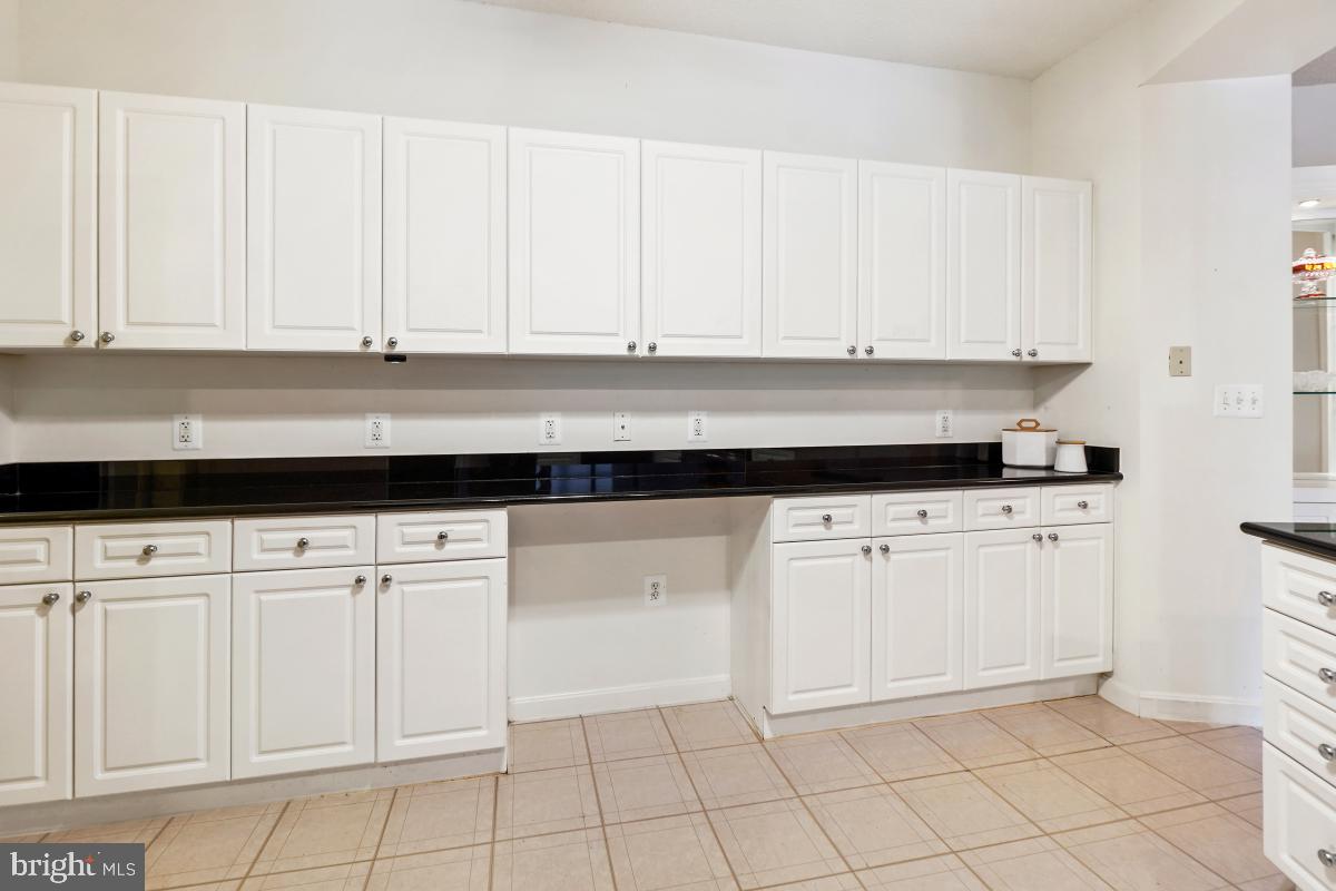 CREEKSIDE AT LEISURE WORLD - Residential