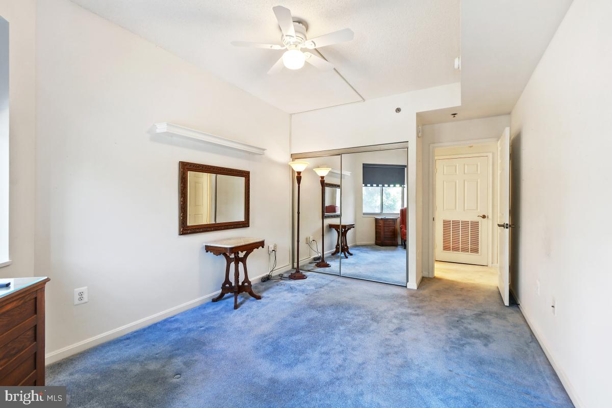 CREEKSIDE AT LEISURE WORLD - Residential