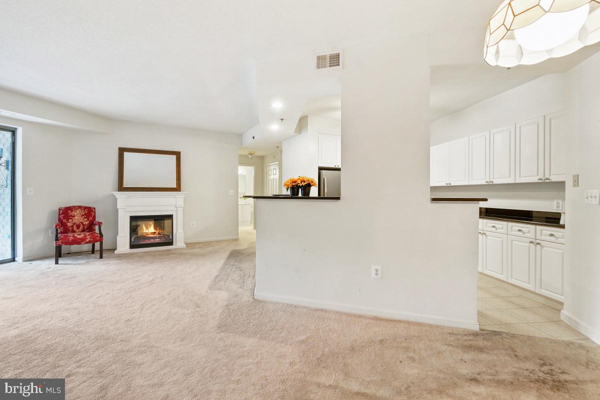 CREEKSIDE AT LEISURE WORLD - Residential