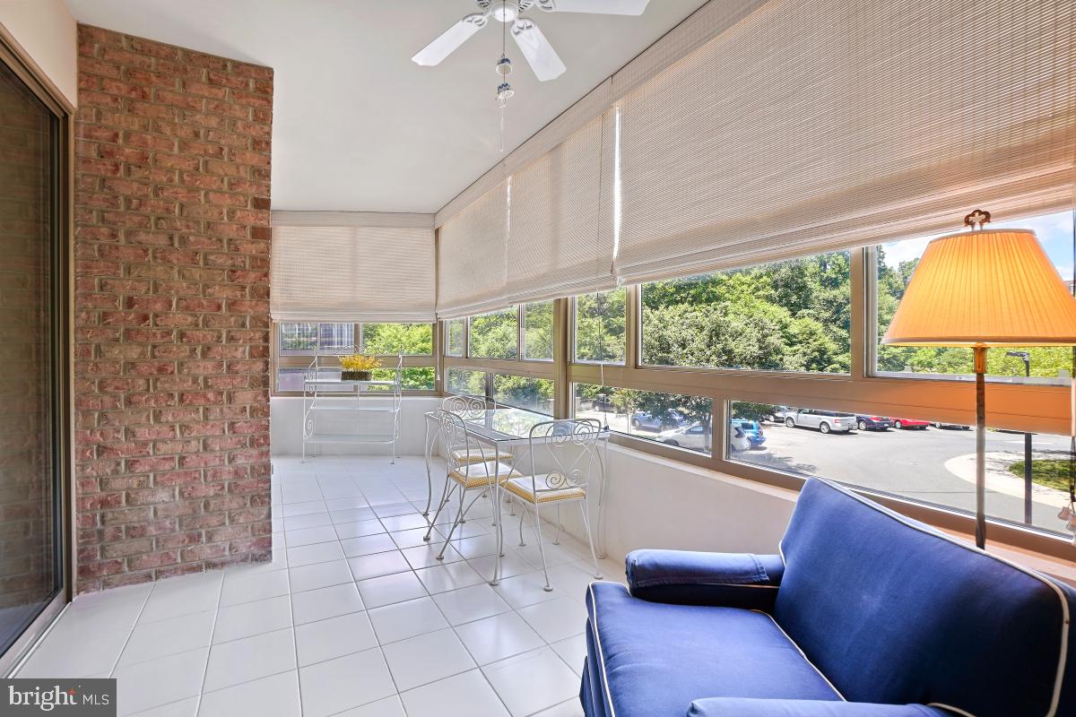 CREEKSIDE AT LEISURE WORLD - Residential