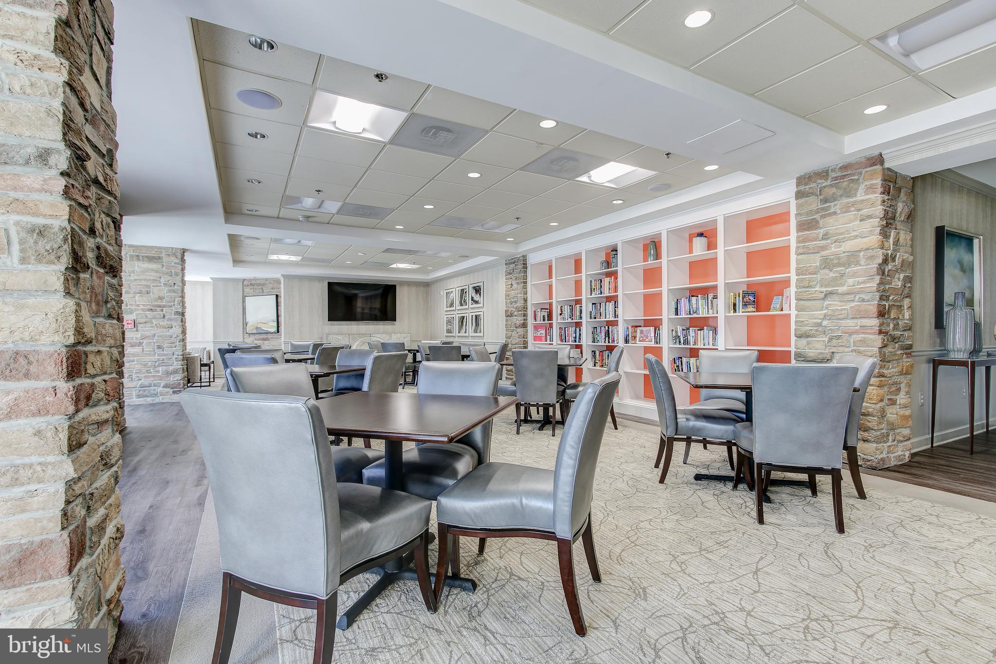 CREEKSIDE AT LEISURE WORLD - Residential