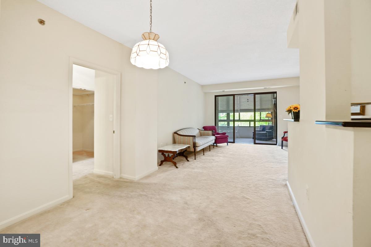 CREEKSIDE AT LEISURE WORLD - Residential