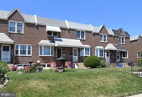 Townhouse For Sale - 3349 Holme Avenue<br/> PHILADELPHIA, PA 19114
