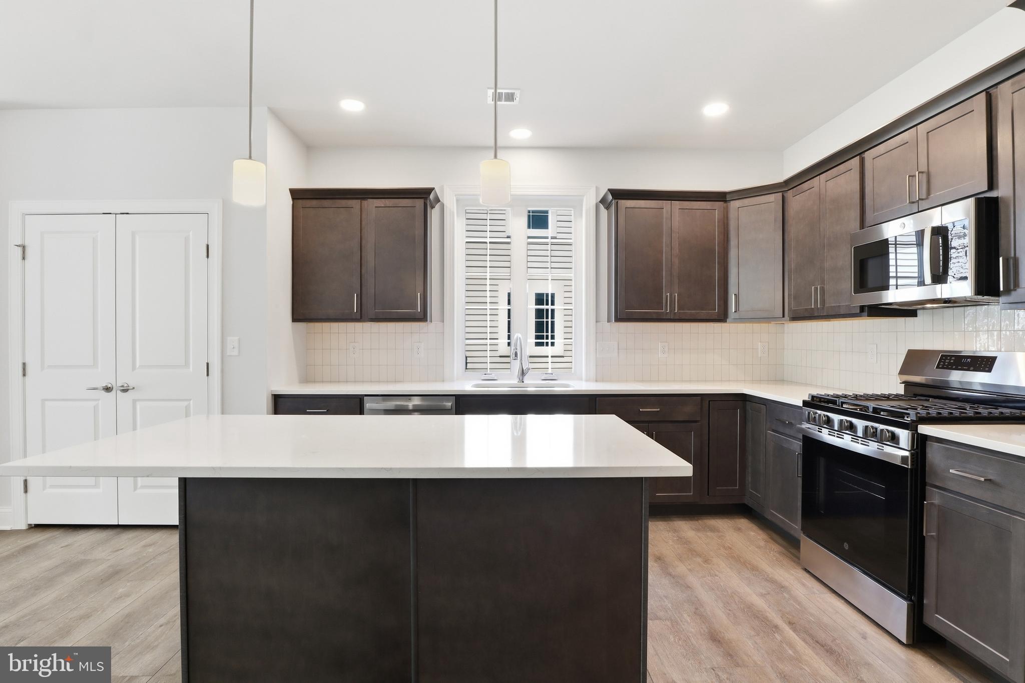 CROSSGATES - Residential
