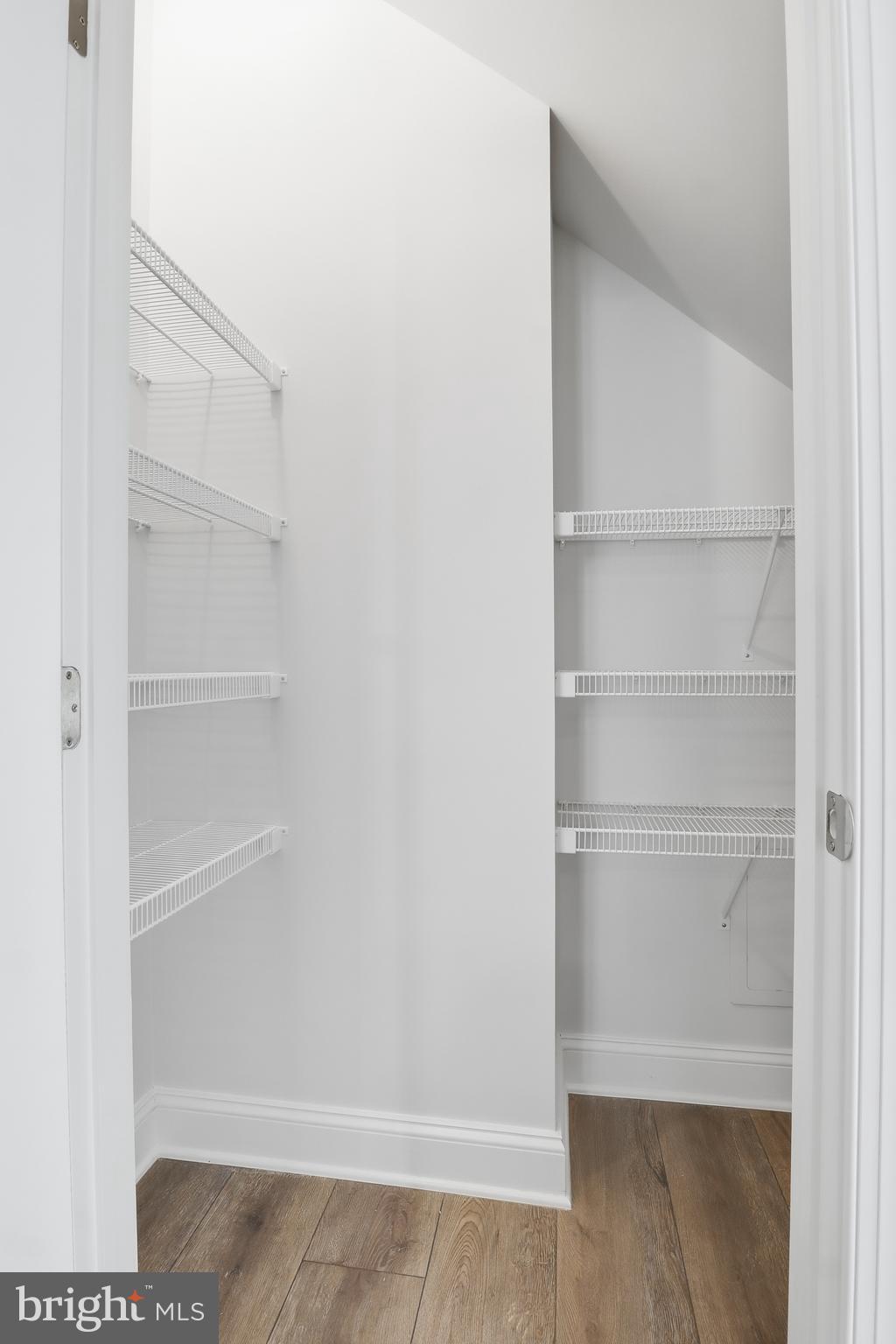 CROSSGATES - Residential
