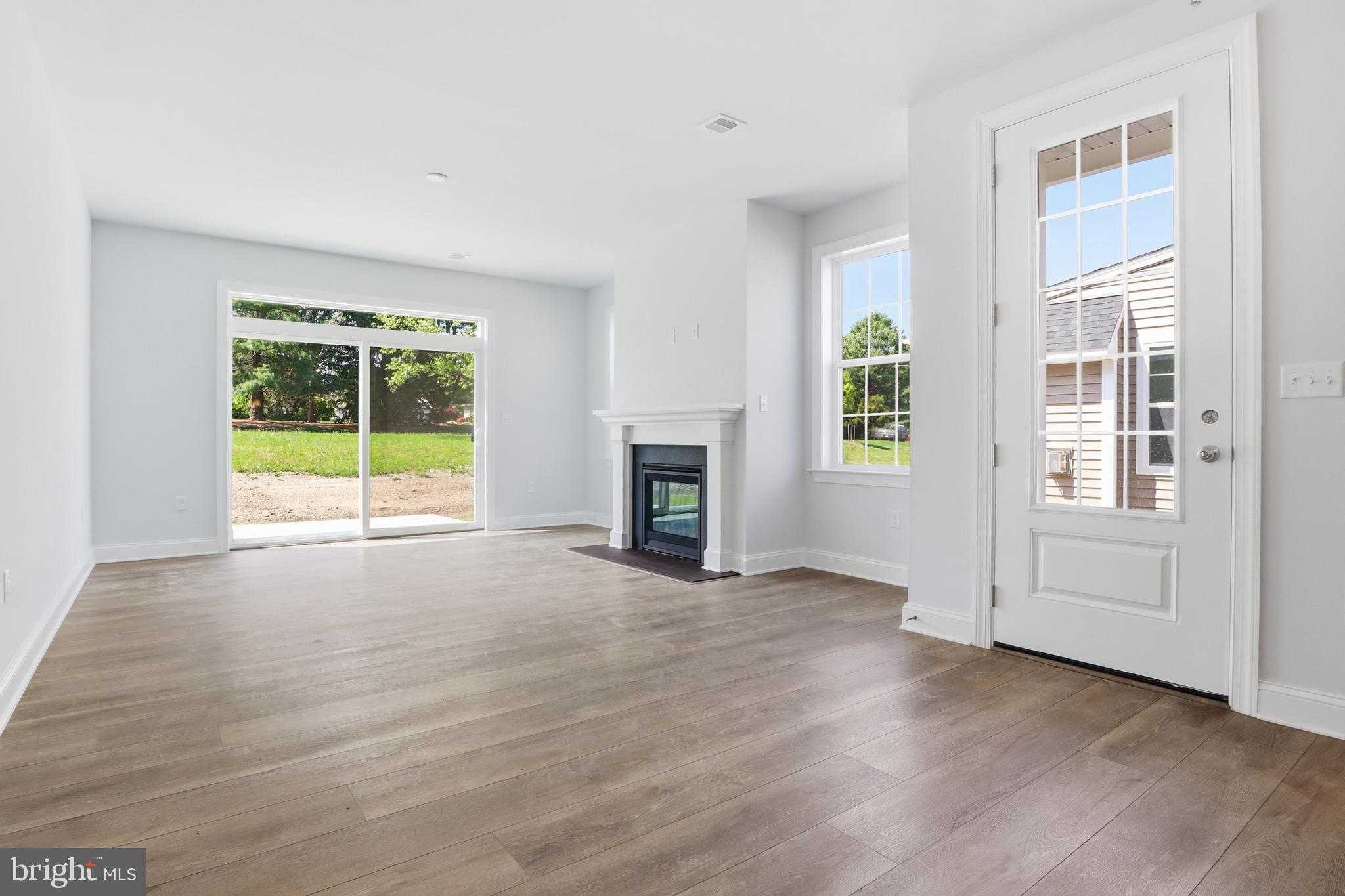 CROSSGATES - Residential