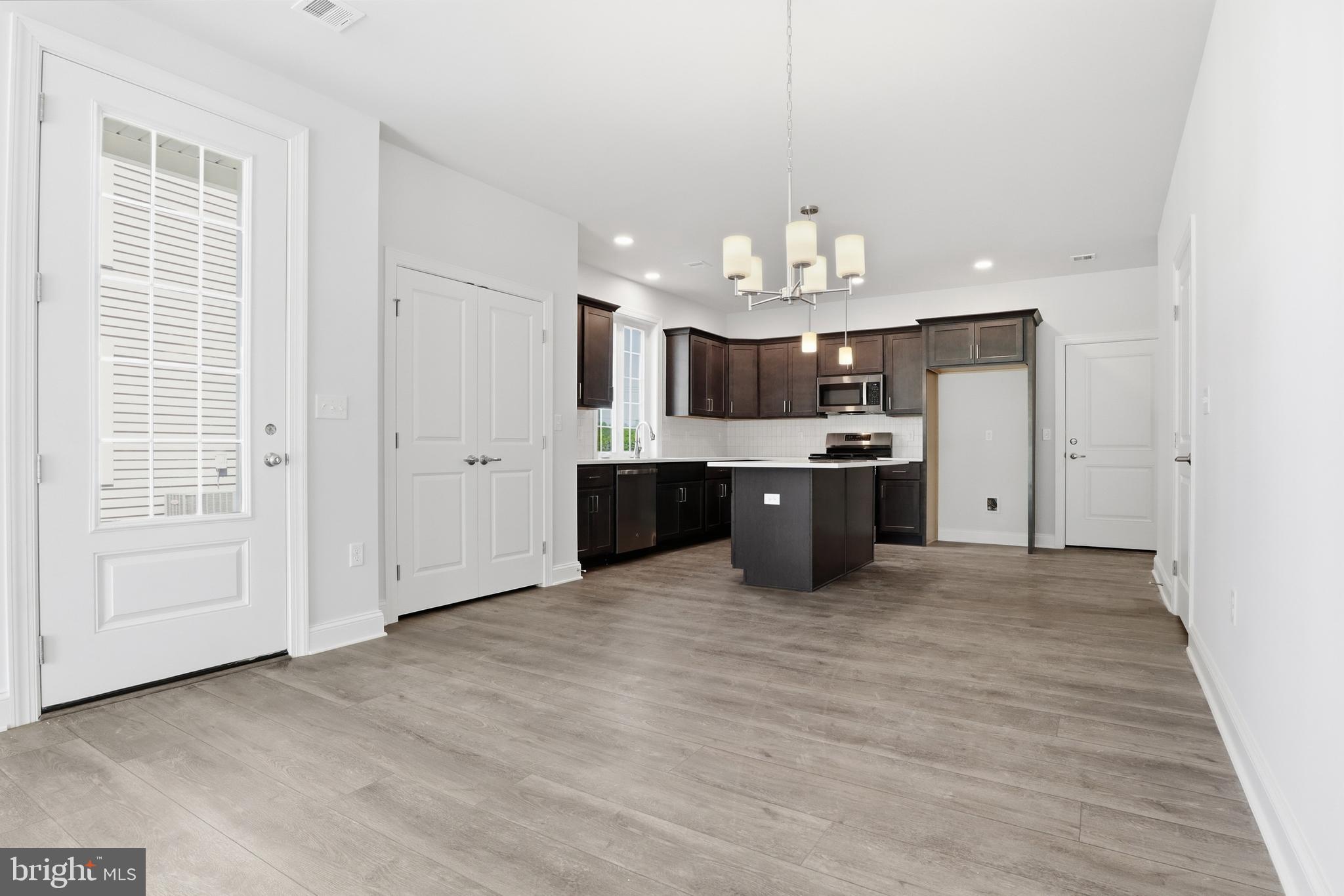 CROSSGATES - Residential