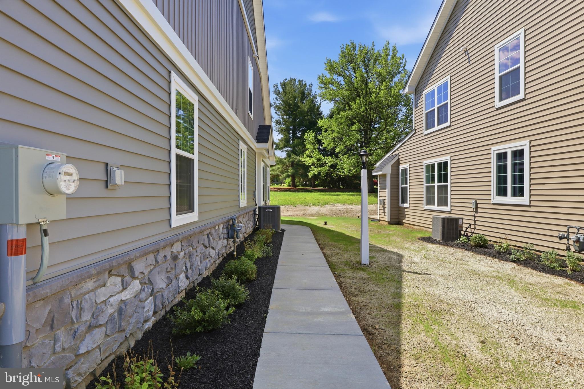 CROSSGATES - Residential