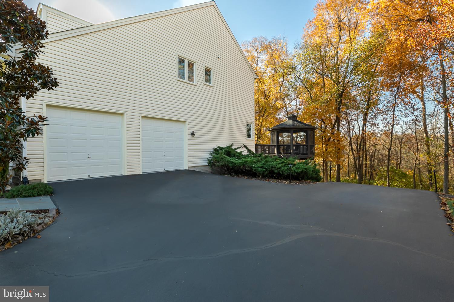 MILLWOOD POND - Residential