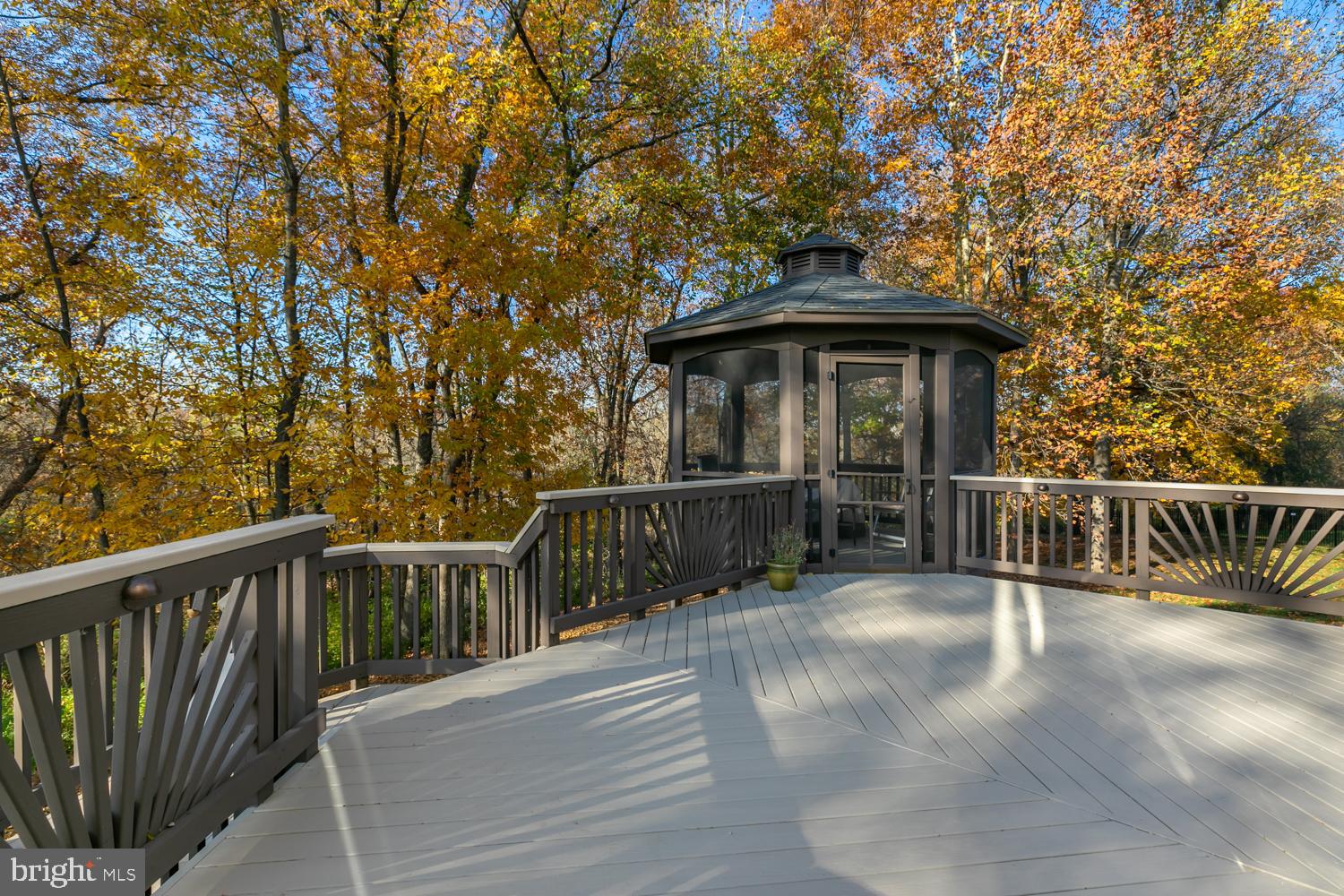 MILLWOOD POND - Residential