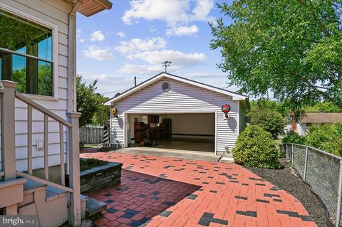 Tiny photo for 582 Nolview Court, GLEN BURNIE, MD 21061 (MLS # MDAA2144706)
