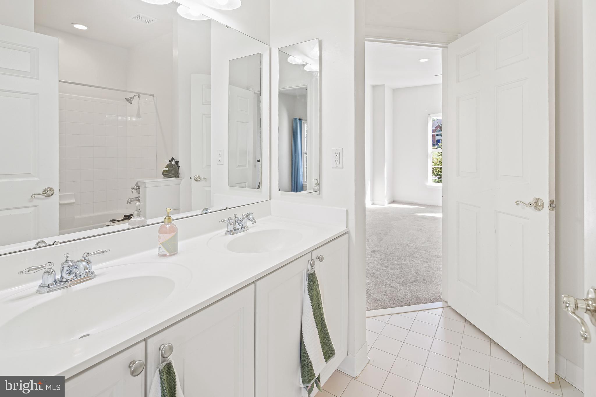 CHALLEDON - Residential