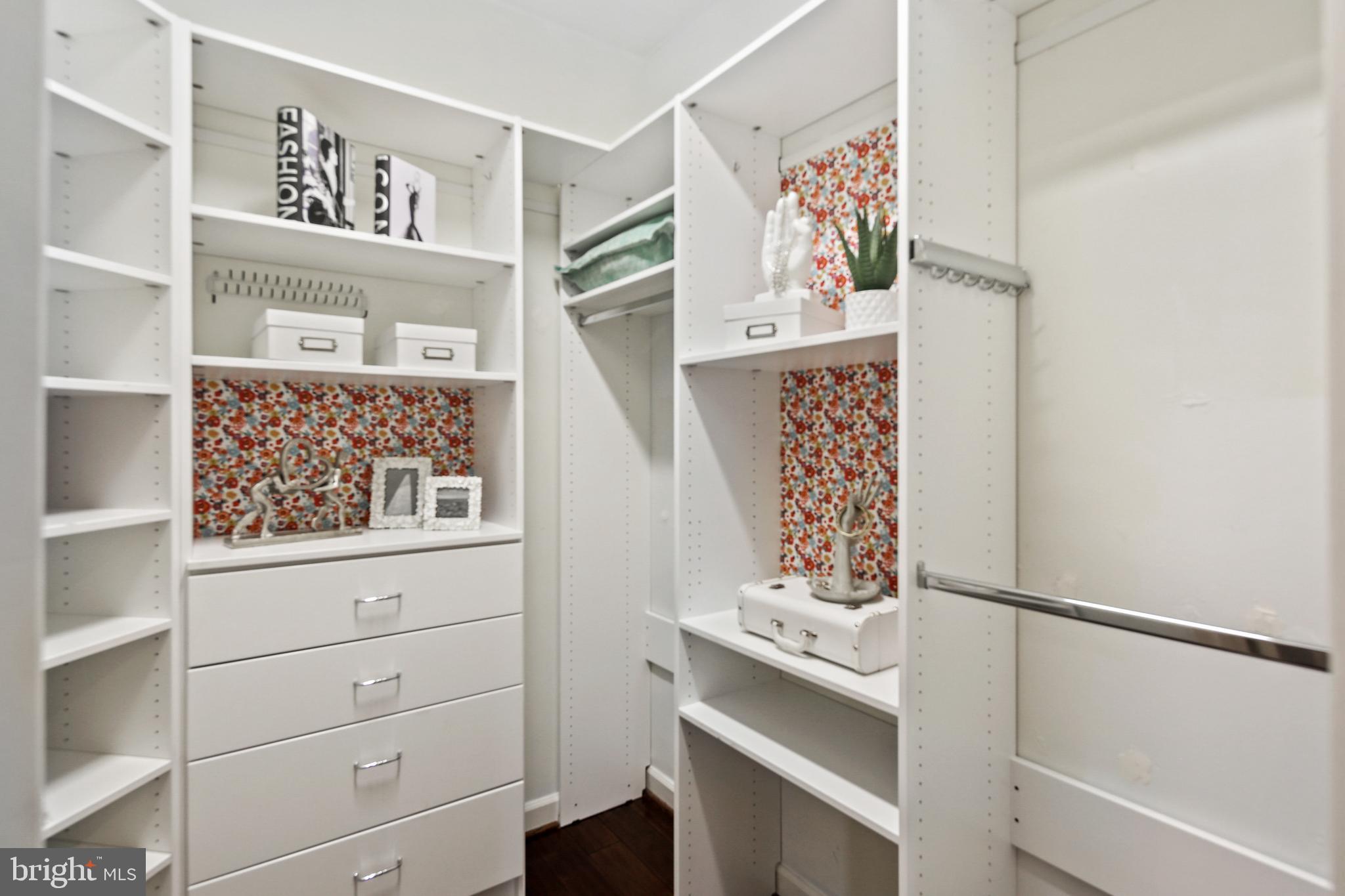 CHALLEDON - Residential