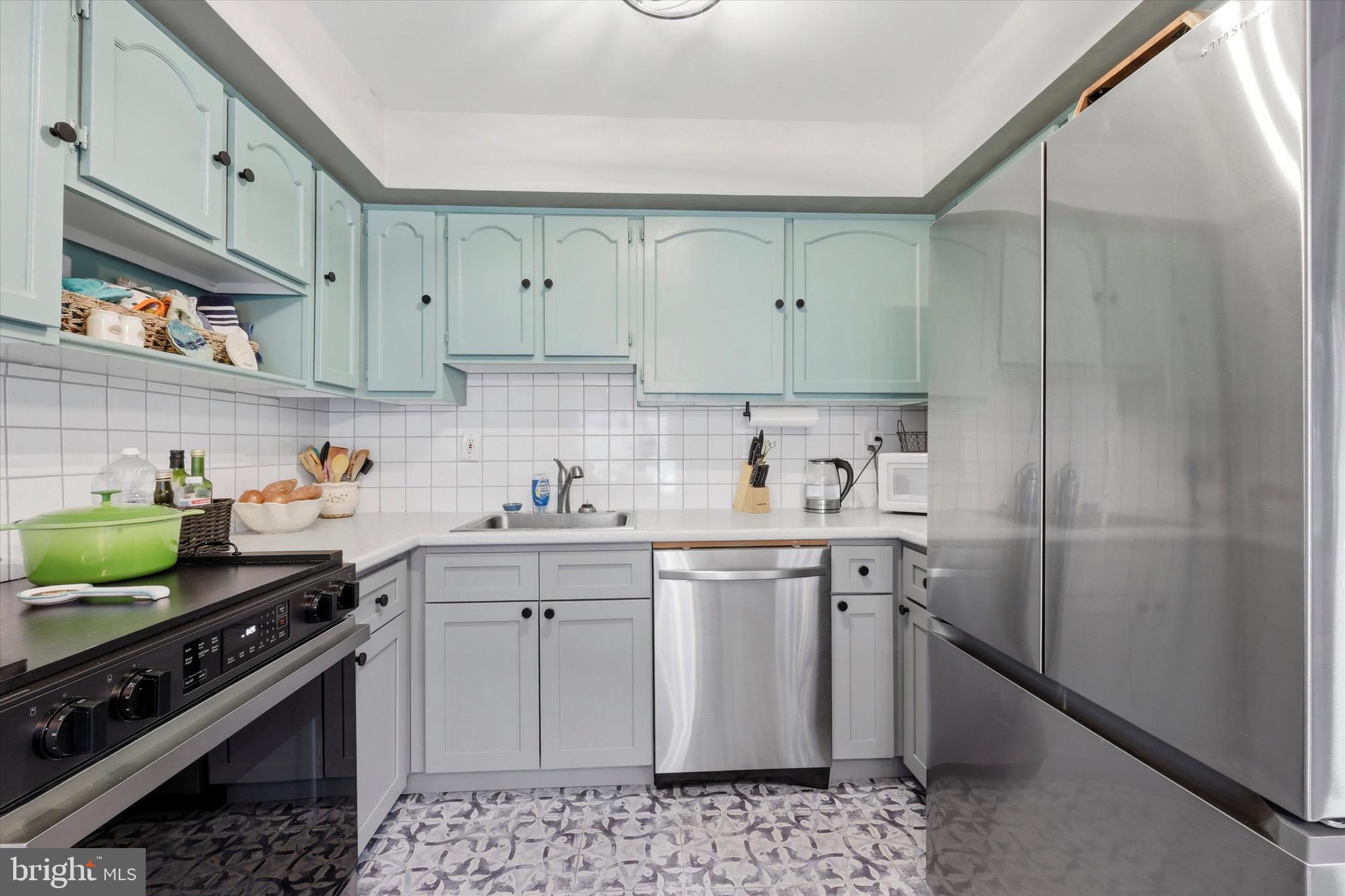 HILLTOP - Residential