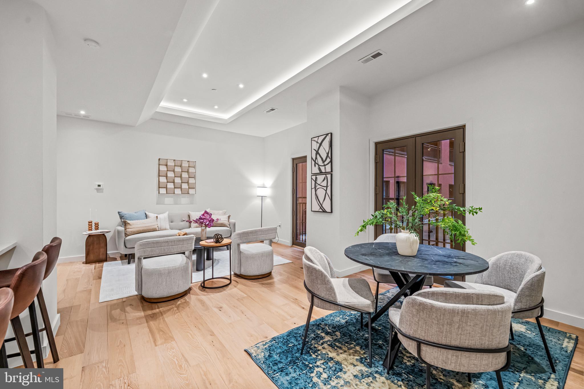 RITTENHOUSE SQUARE - Residential