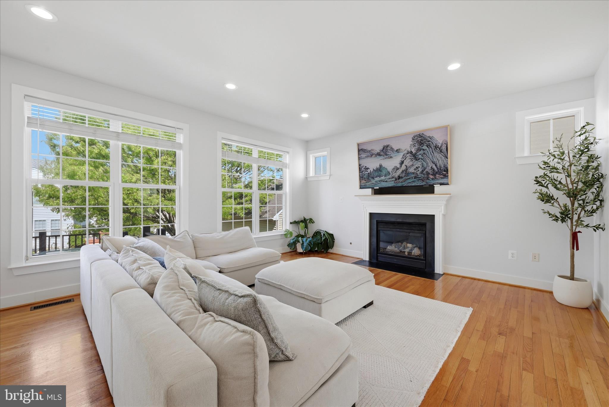 HUNTFIELD - Residential