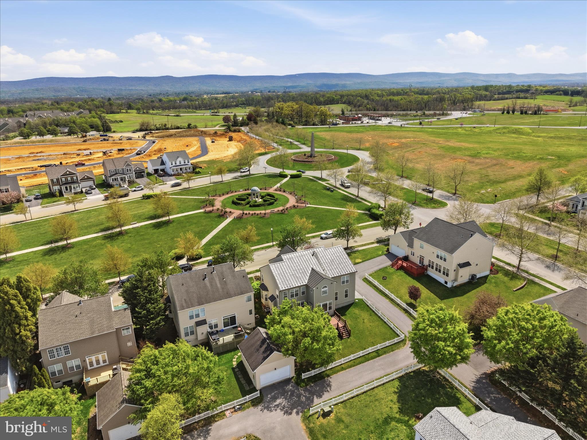 HUNTFIELD - Residential