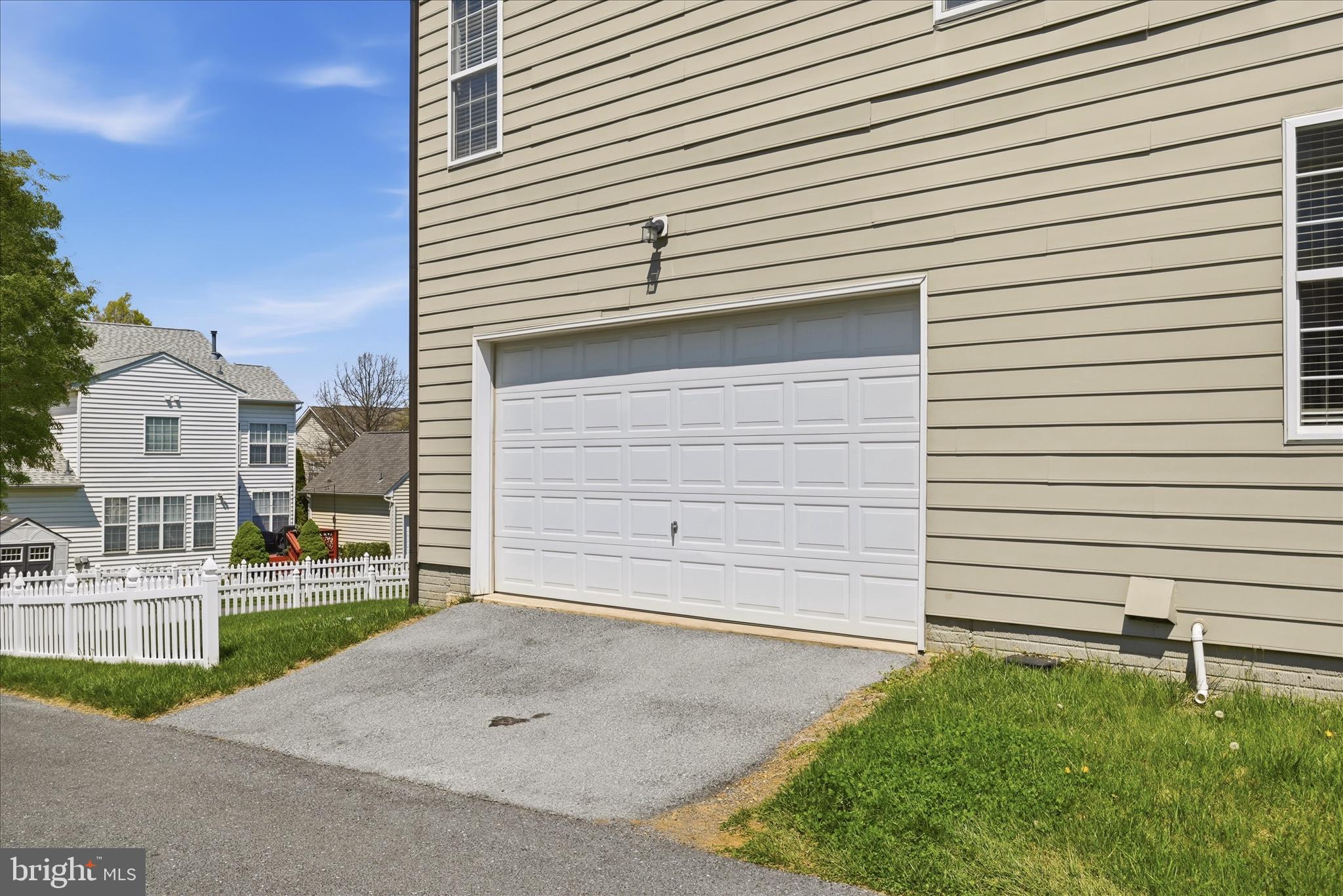 HUNTFIELD - Residential