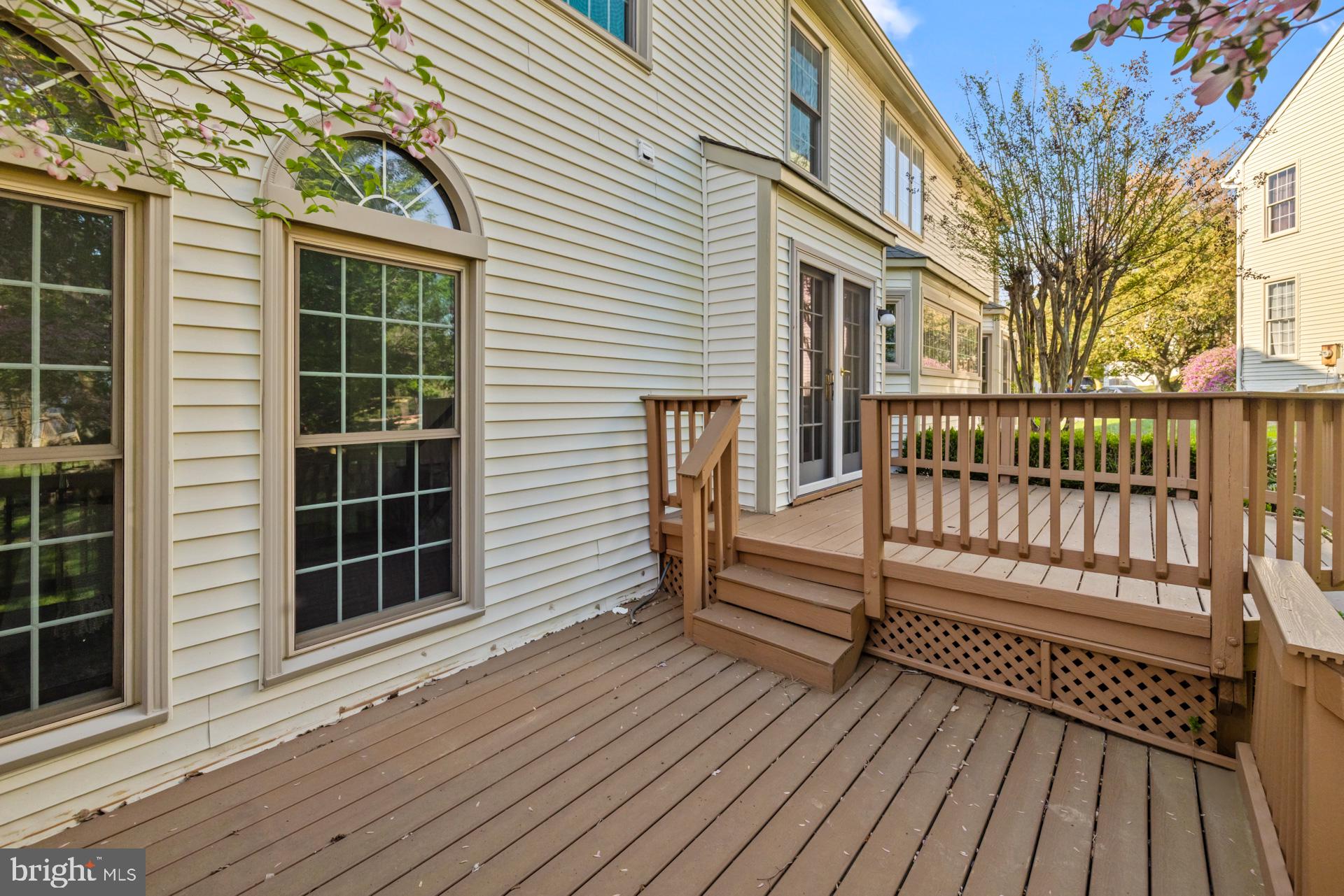 ROSEWOOD MANOR - Residential