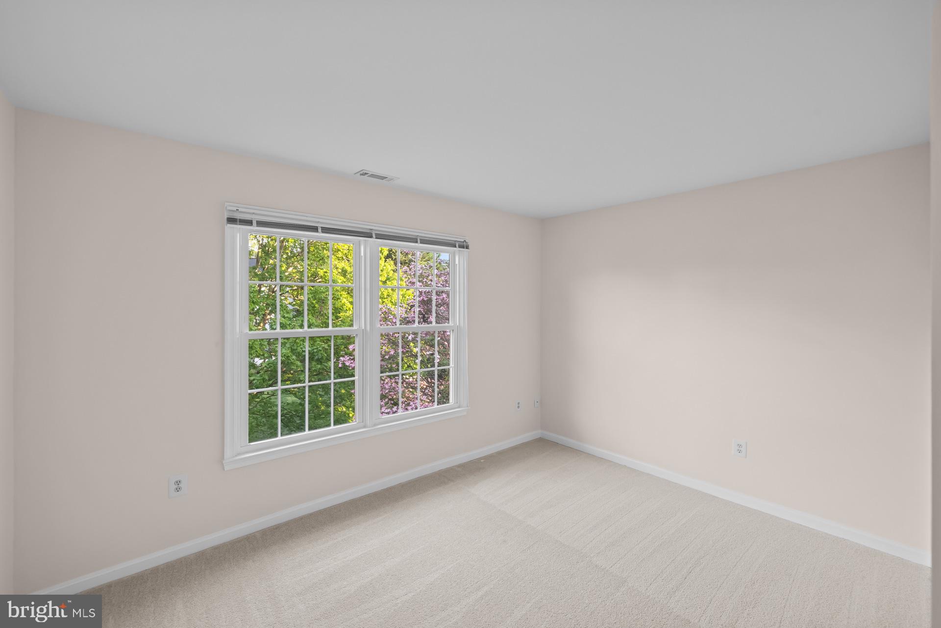 ROSEWOOD MANOR - Residential