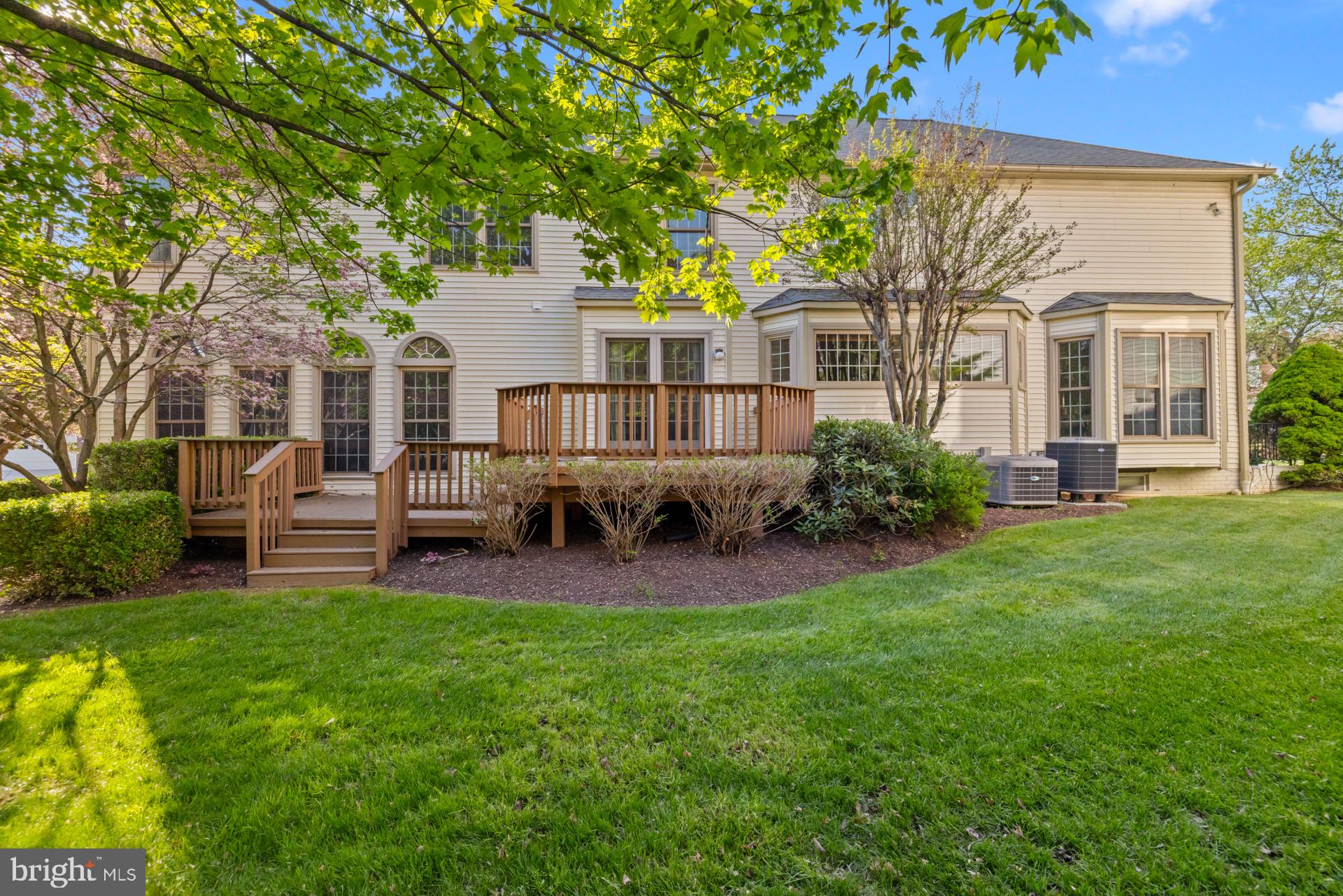 ROSEWOOD MANOR - Residential