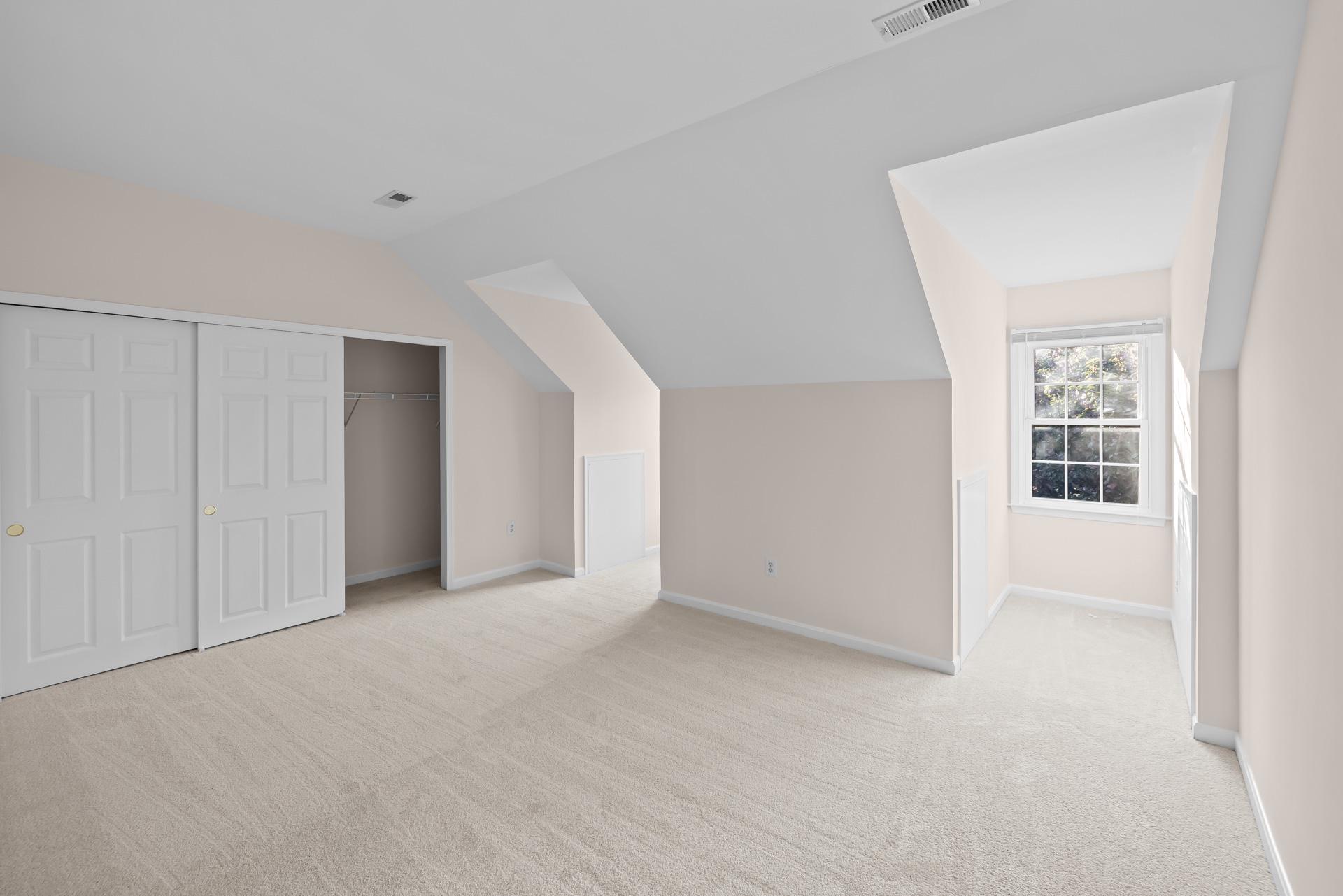 ROSEWOOD MANOR - Residential