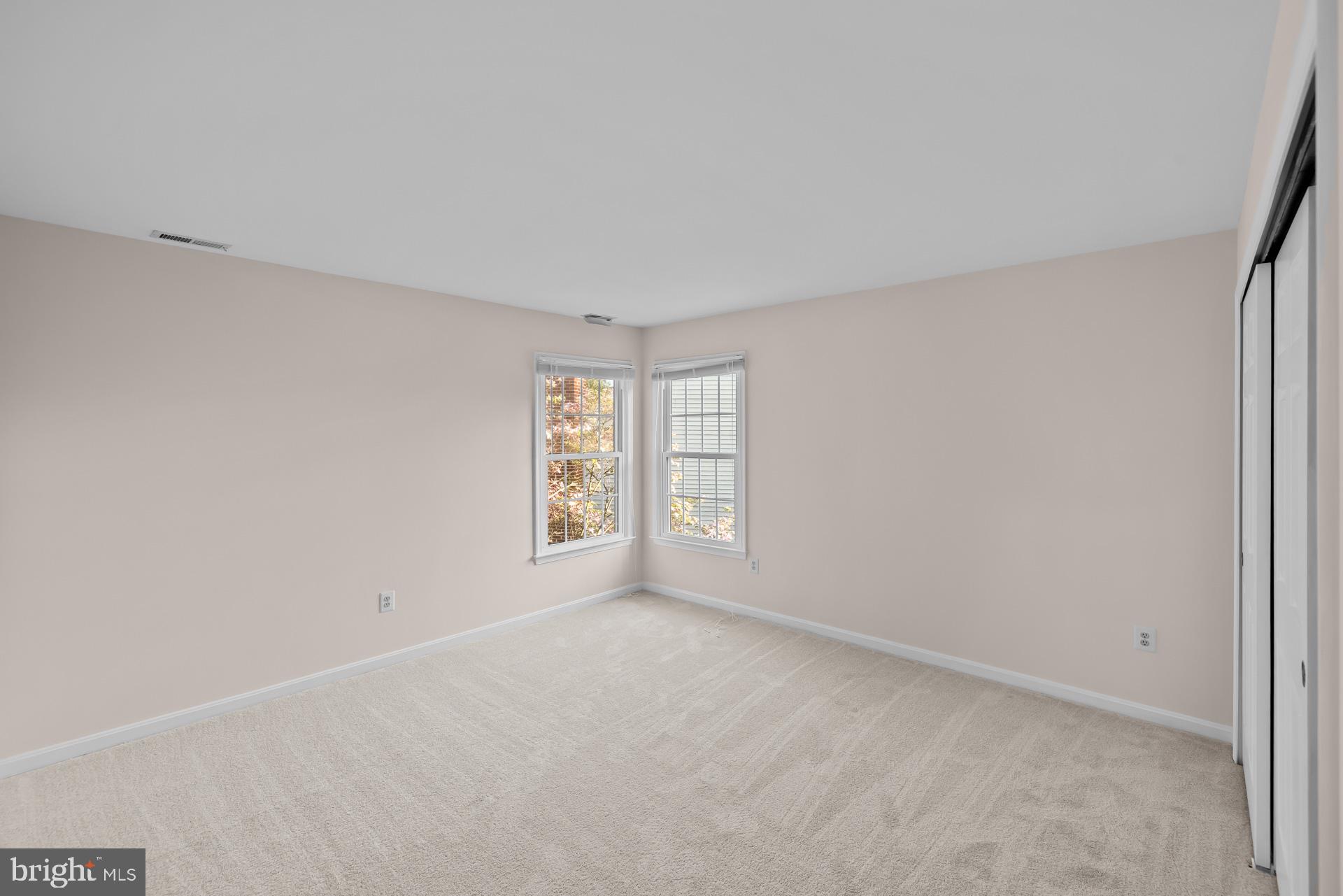 ROSEWOOD MANOR - Residential