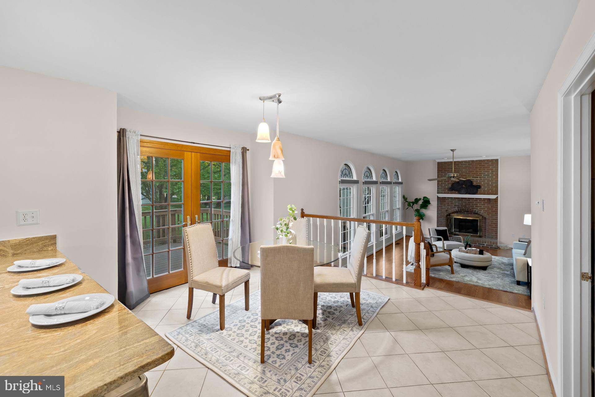 ROSEWOOD MANOR - Residential