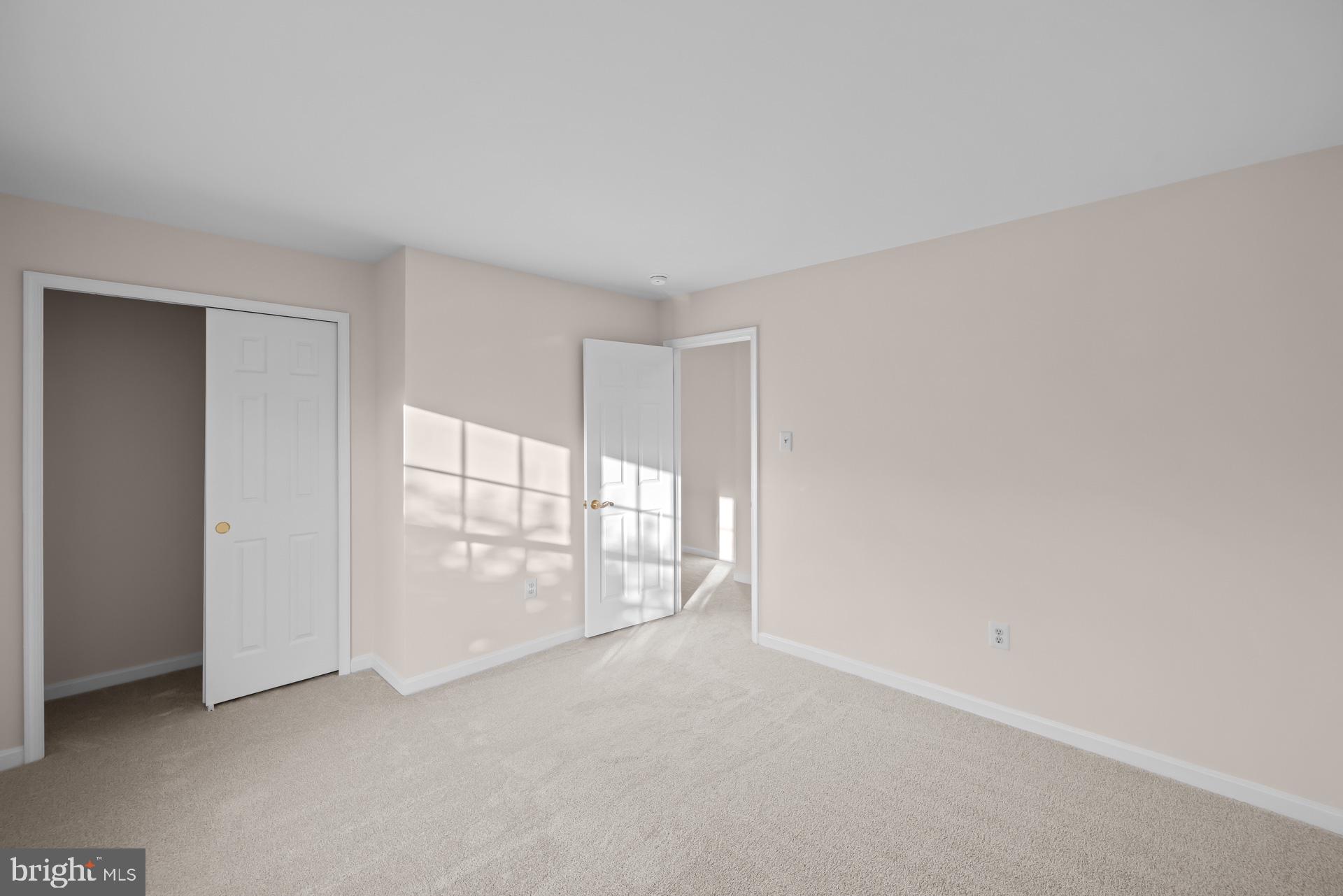 ROSEWOOD MANOR - Residential