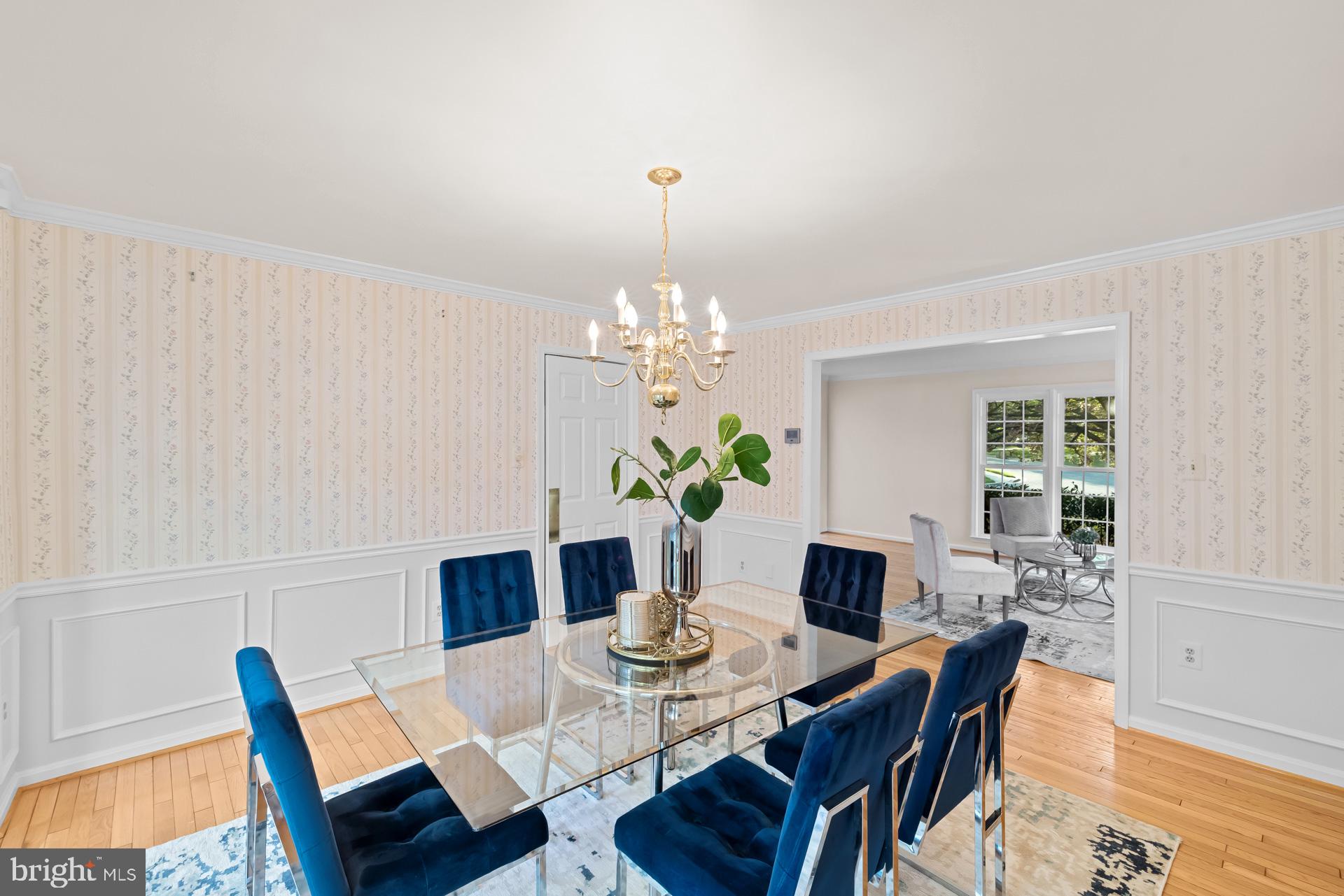 ROSEWOOD MANOR - Residential