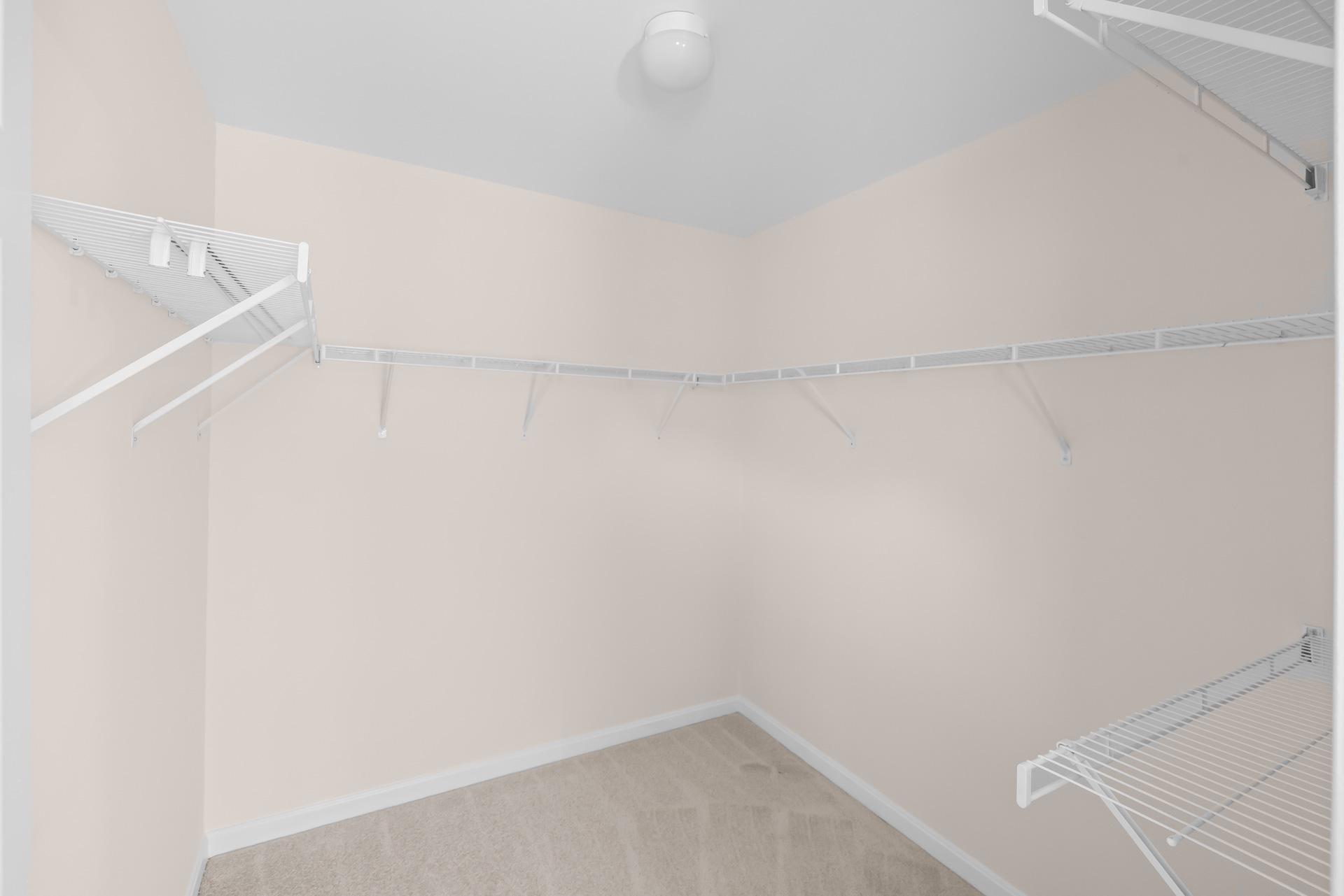 ROSEWOOD MANOR - Residential