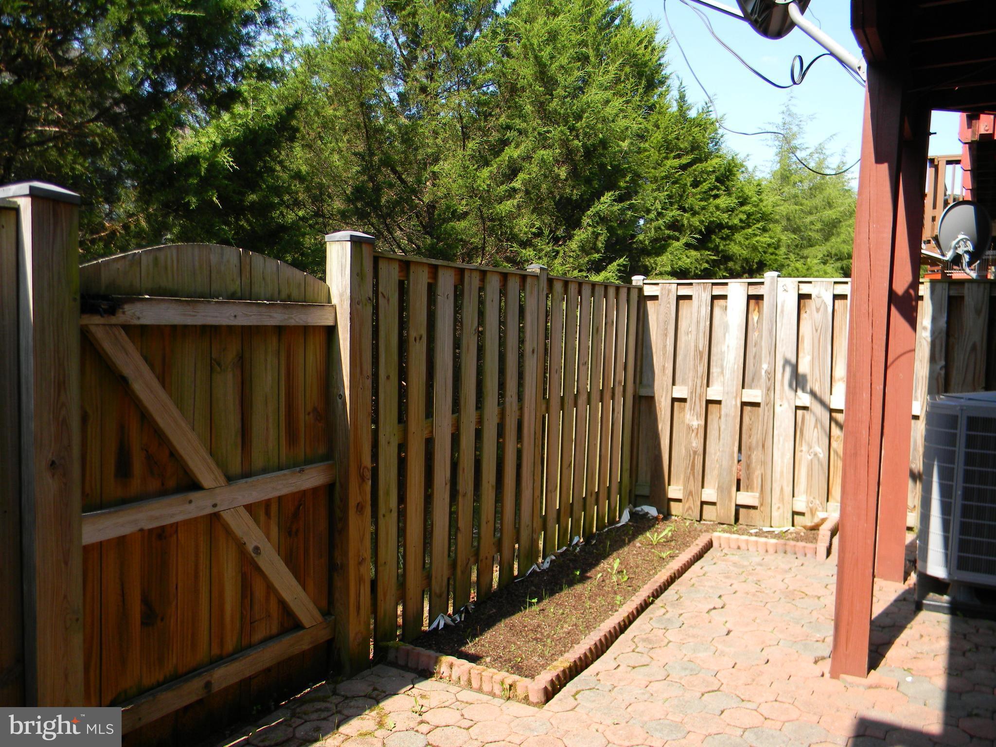 SOUTH RIDING - Residential Lease