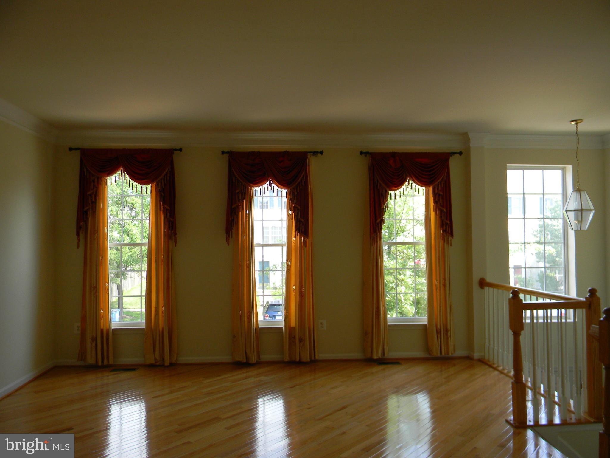 SOUTH RIDING - Residential Lease