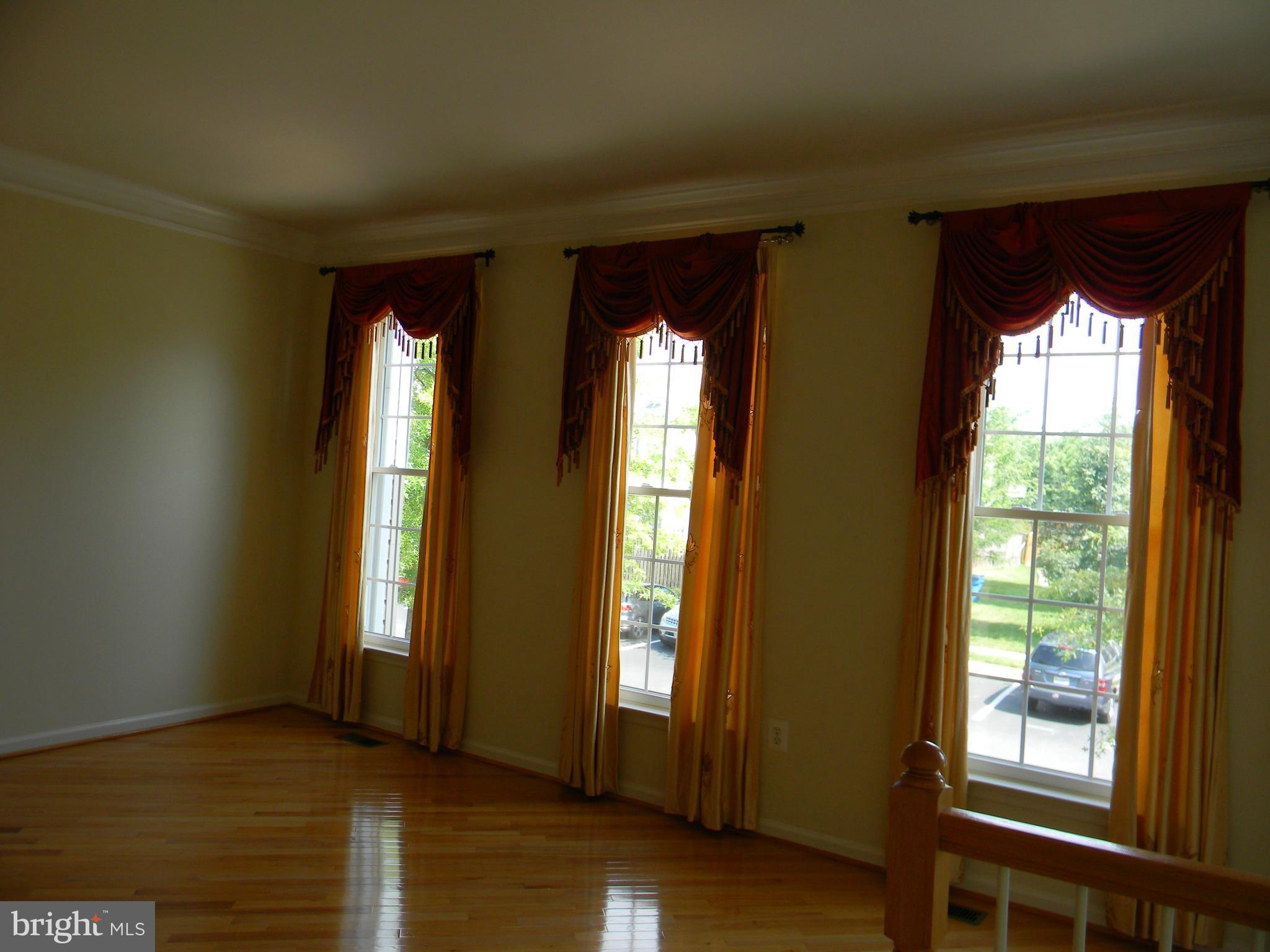 SOUTH RIDING - Residential Lease