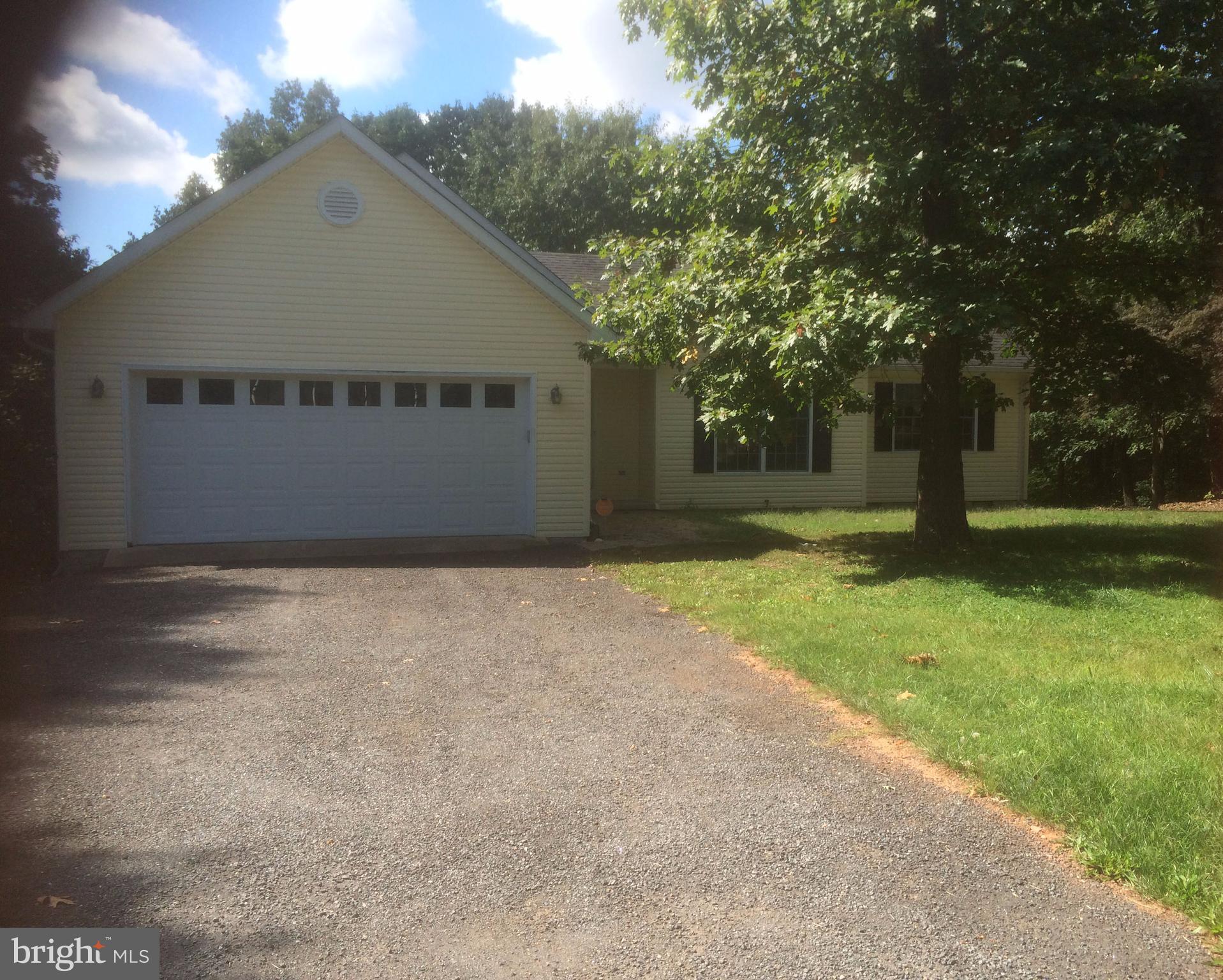 FOXCREST MANOR - Residential Lease