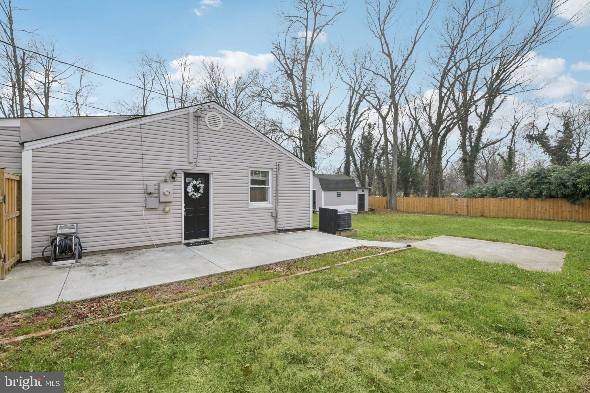 ENGLESIDE VILLAGE - Residential