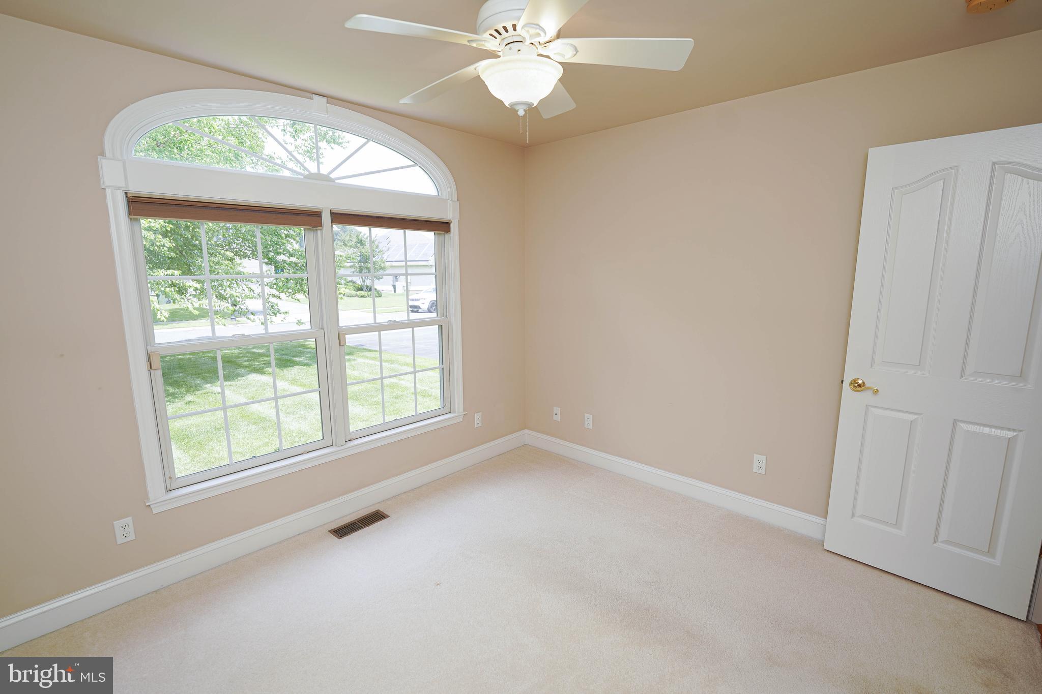 SLEEPY HOLLOW - Residential