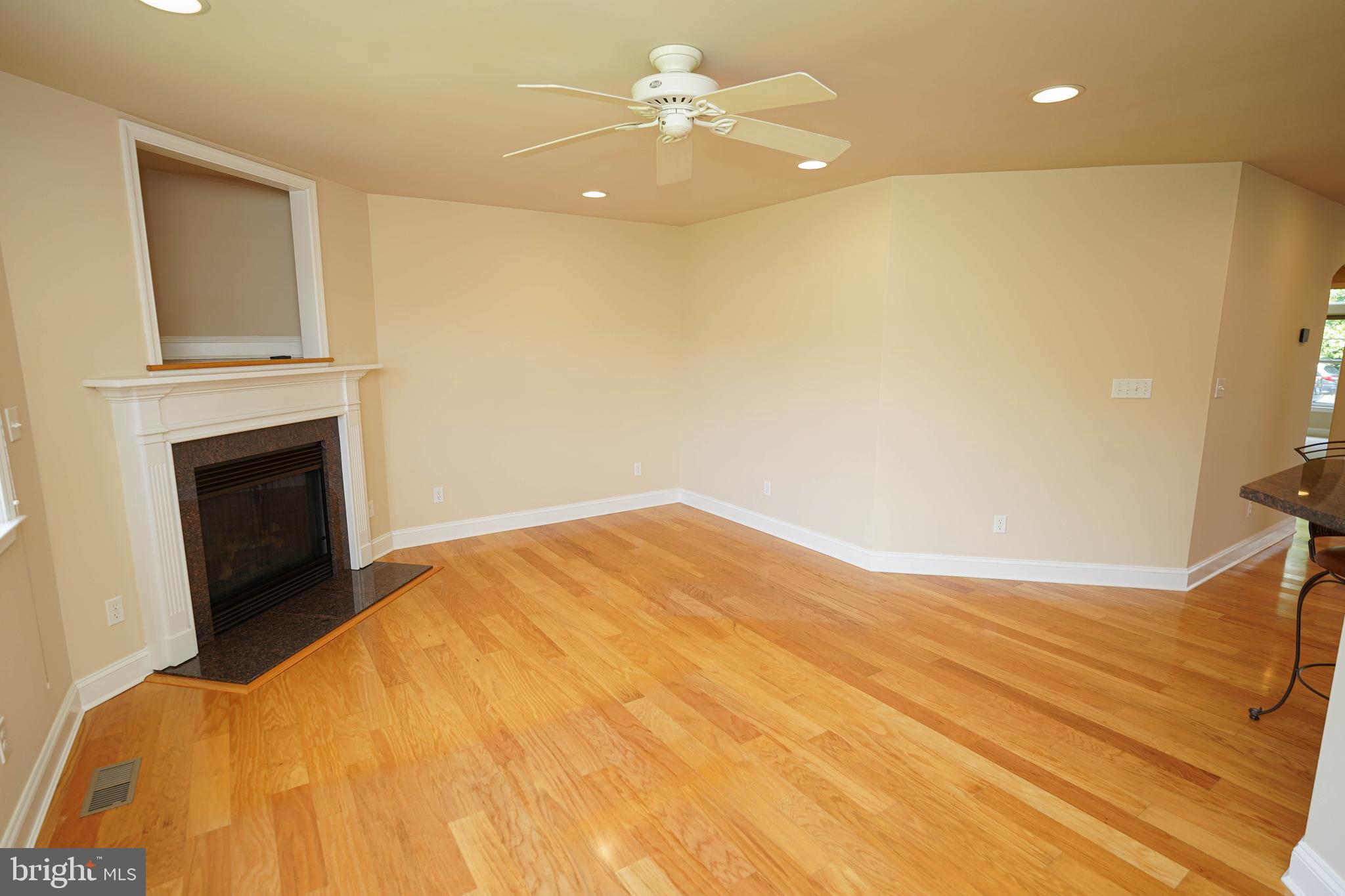 SLEEPY HOLLOW - Residential