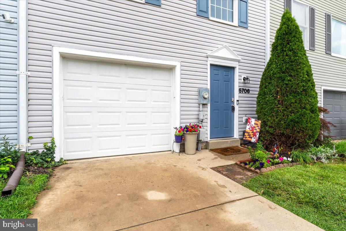 5706 CHASE COURT