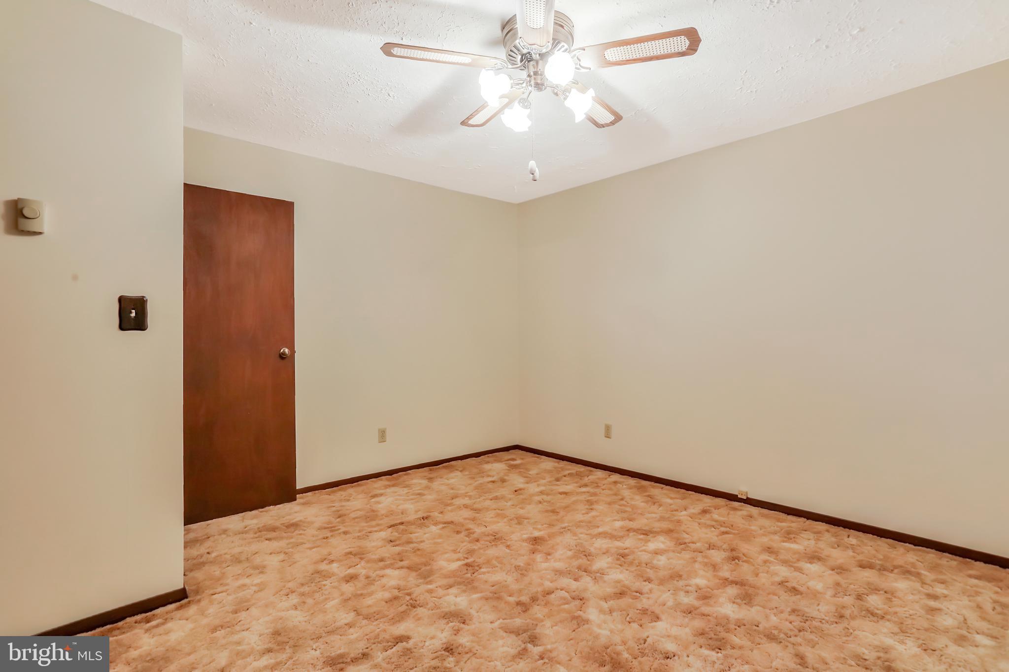 RIVER RIDGE - Residential