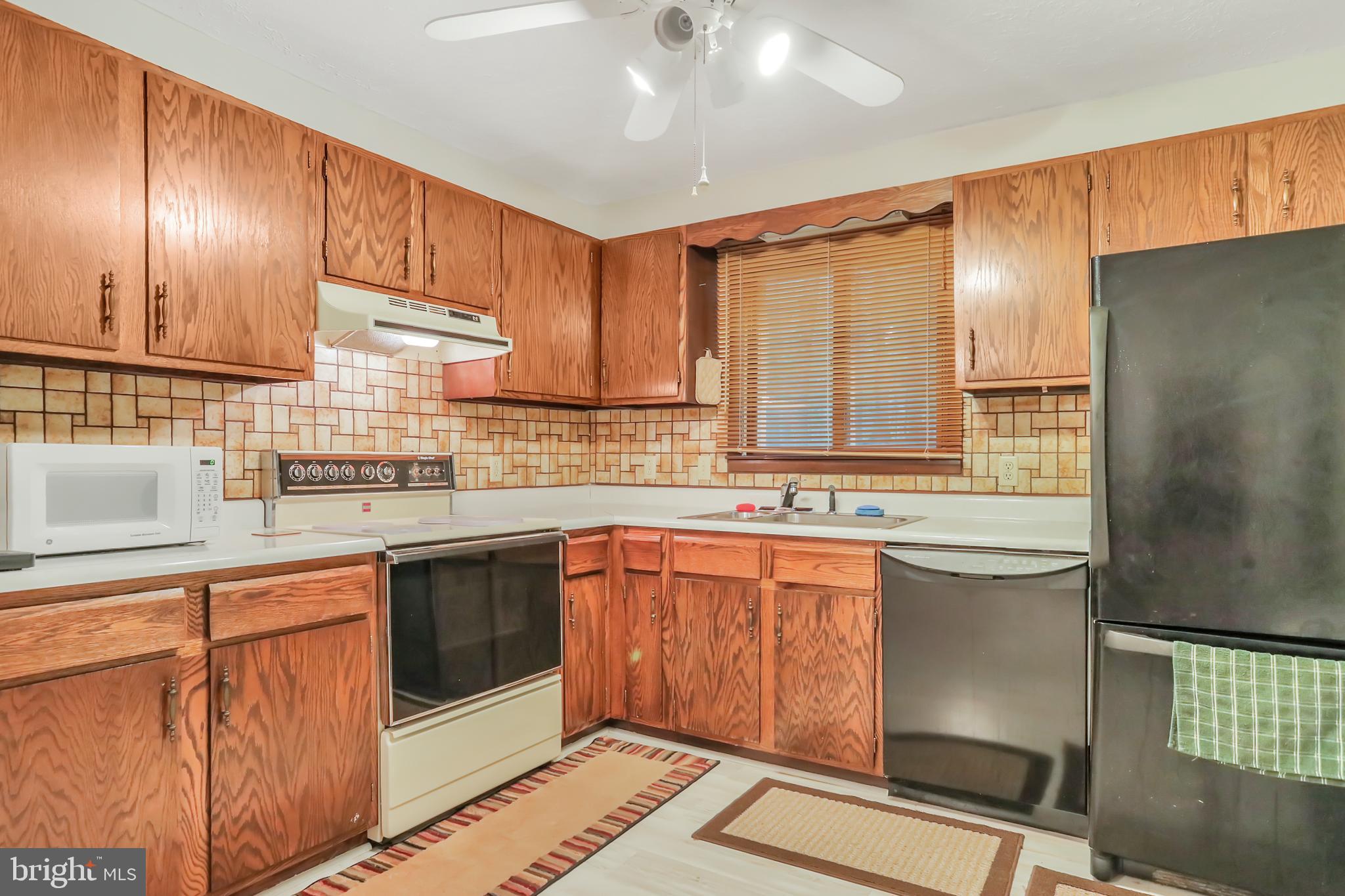 RIVER RIDGE - Residential