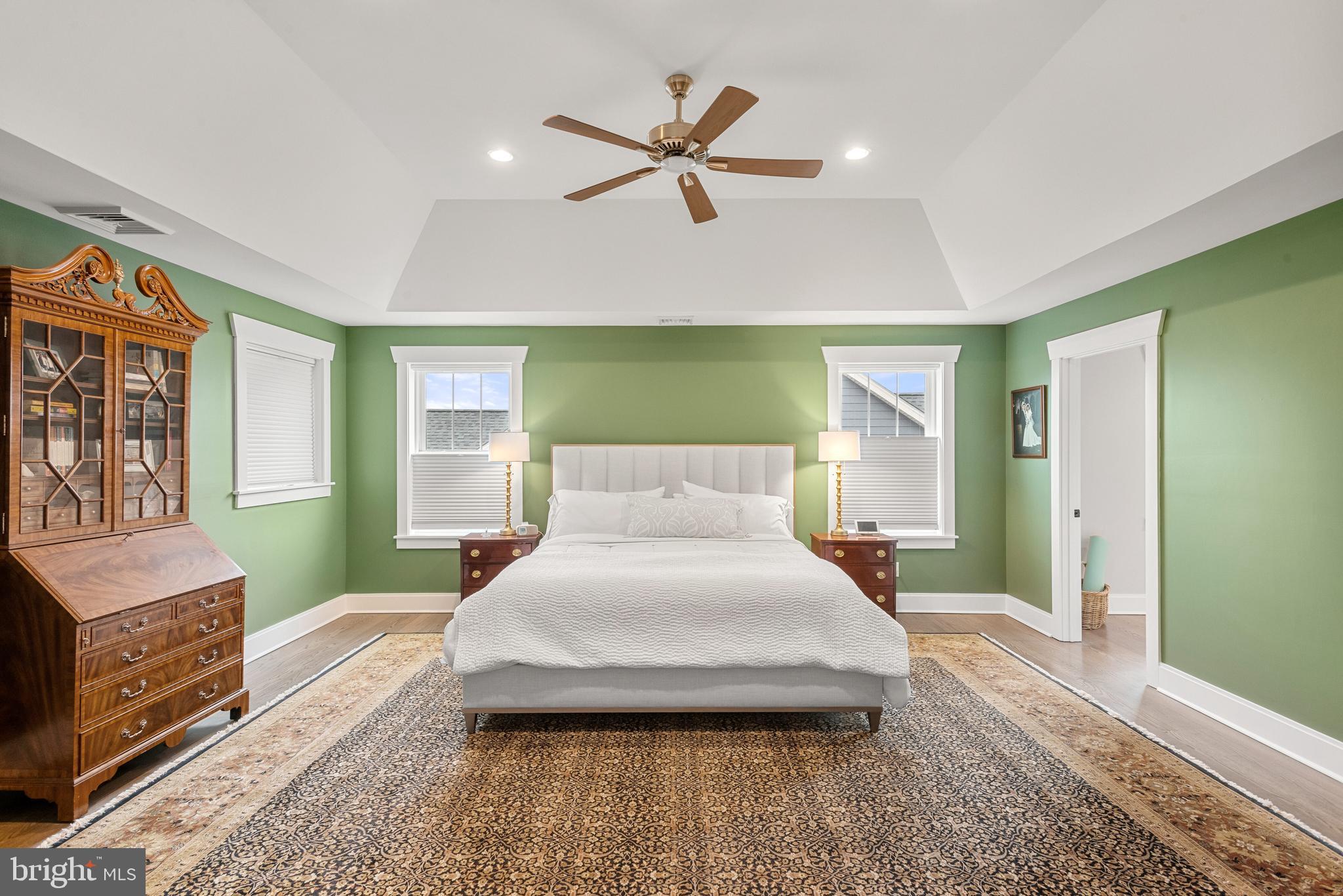 MEDIA WALK - Residential