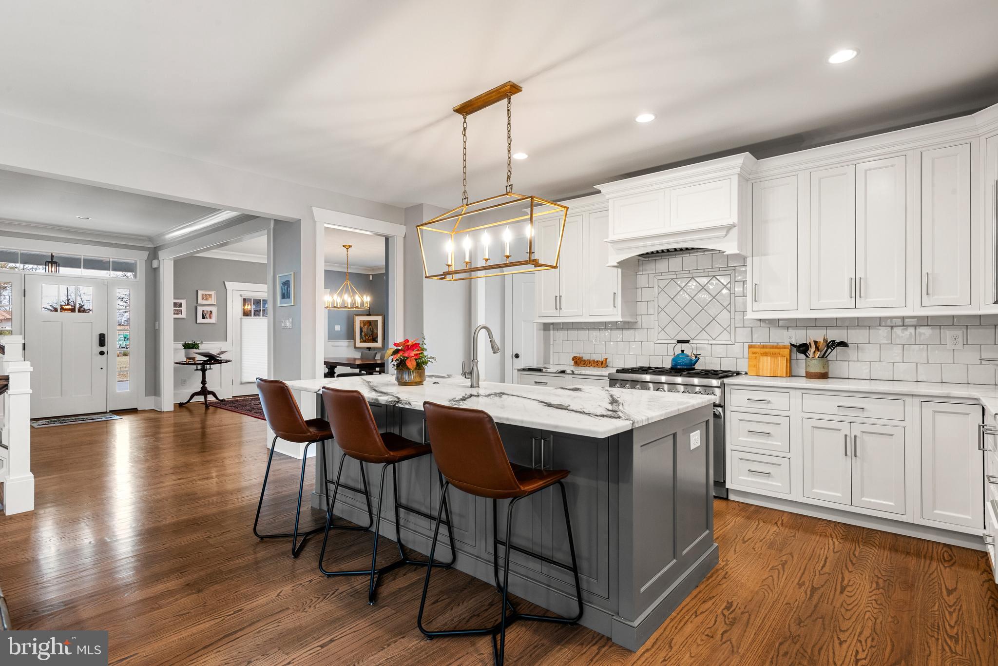 MEDIA WALK - Residential