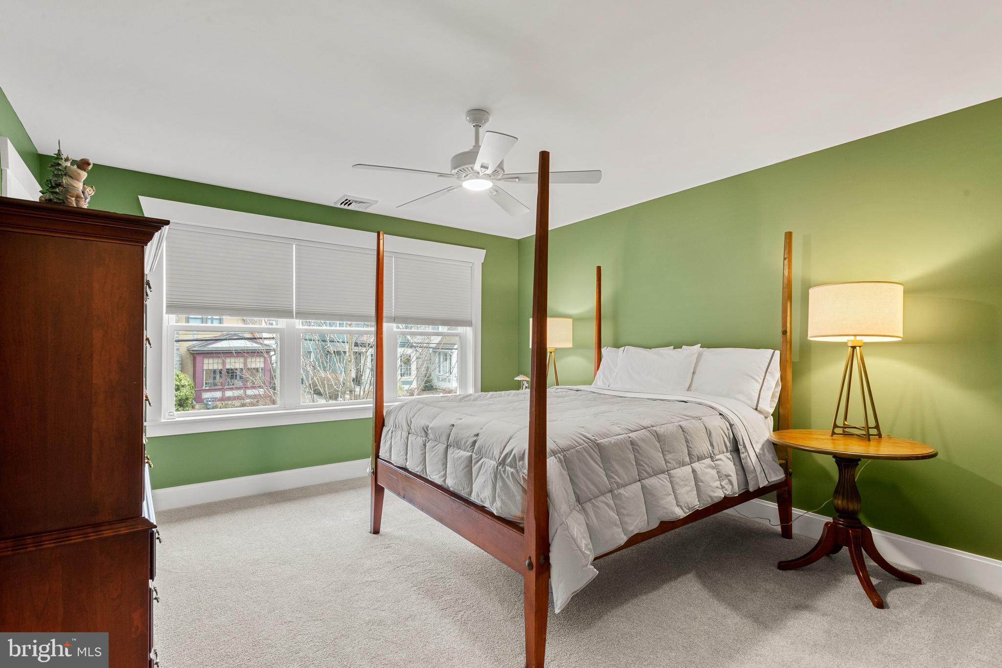 MEDIA WALK - Residential