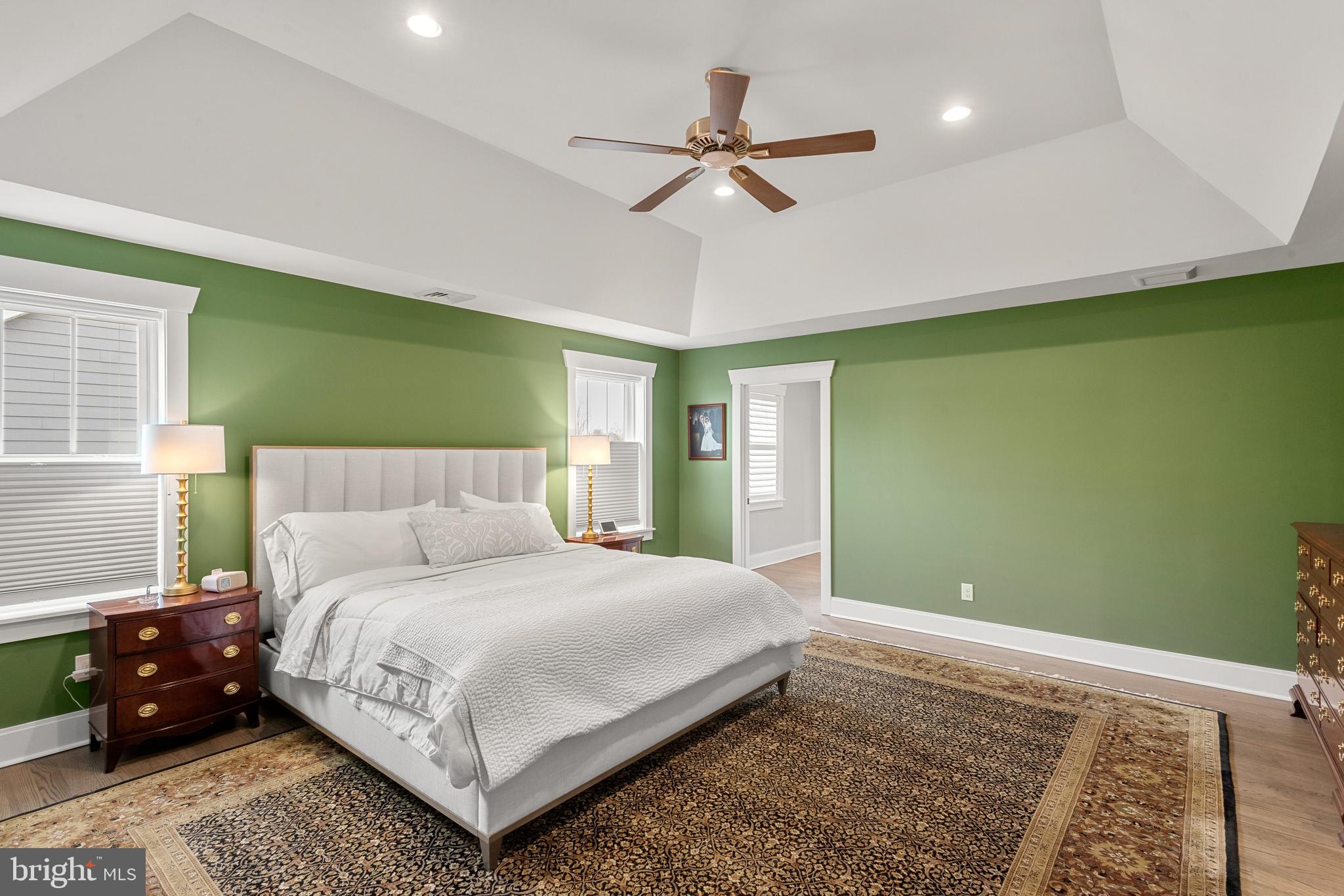 MEDIA WALK - Residential