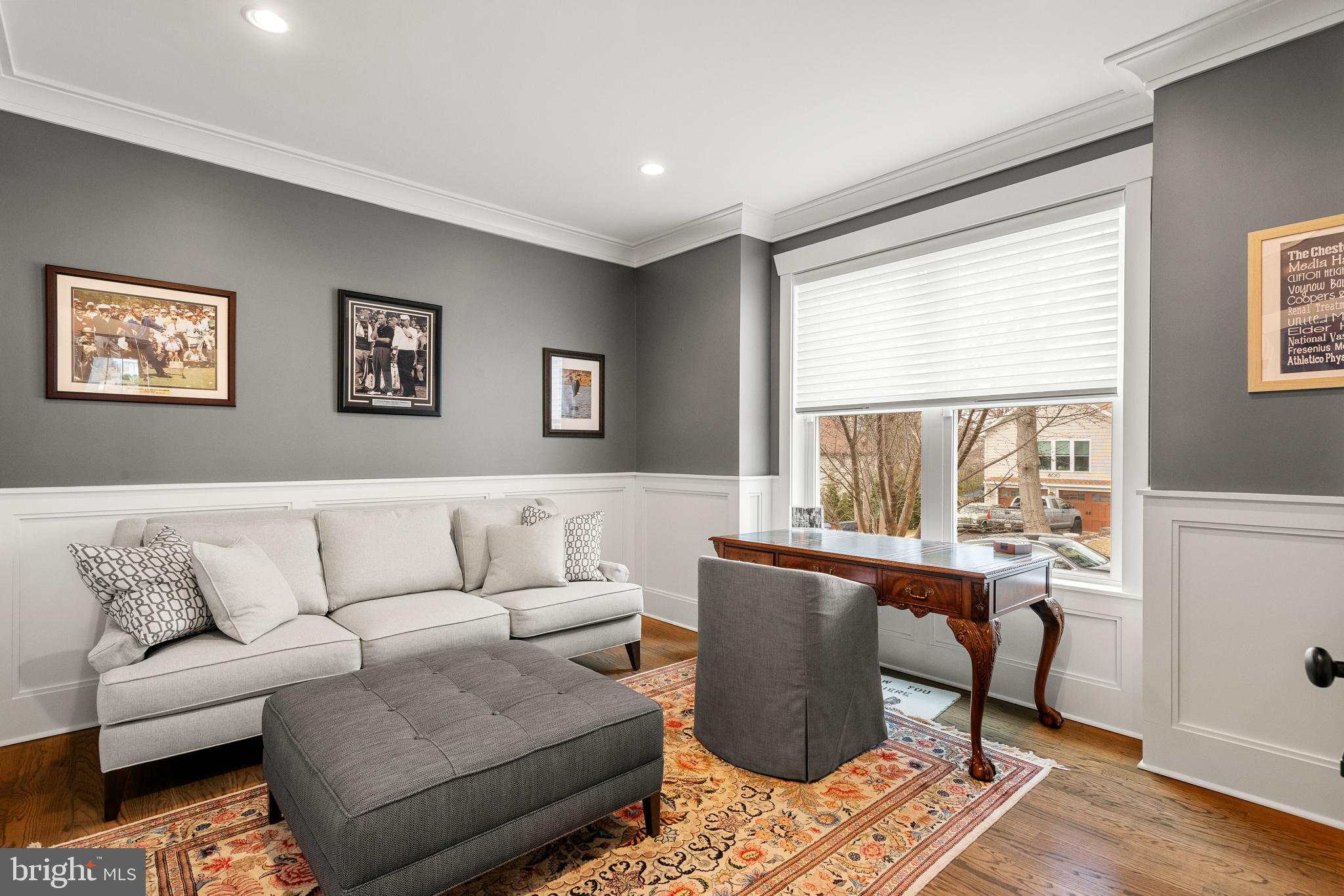 MEDIA WALK - Residential