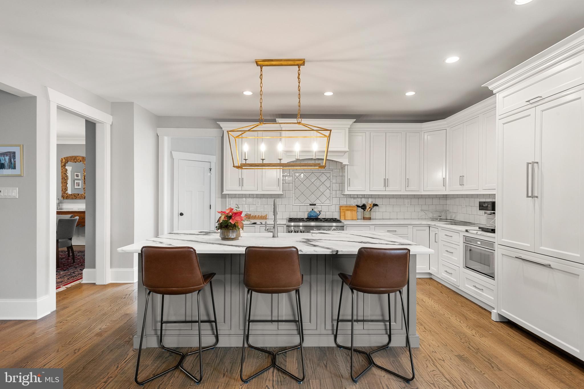 MEDIA WALK - Residential